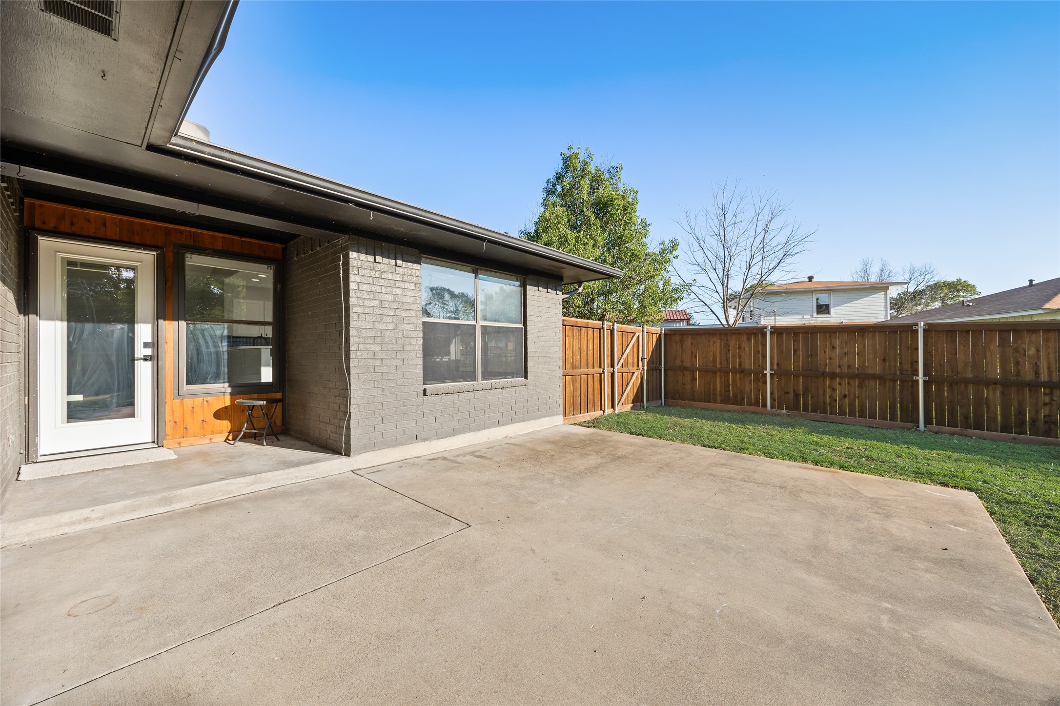 127 Wildwood Crossover Street