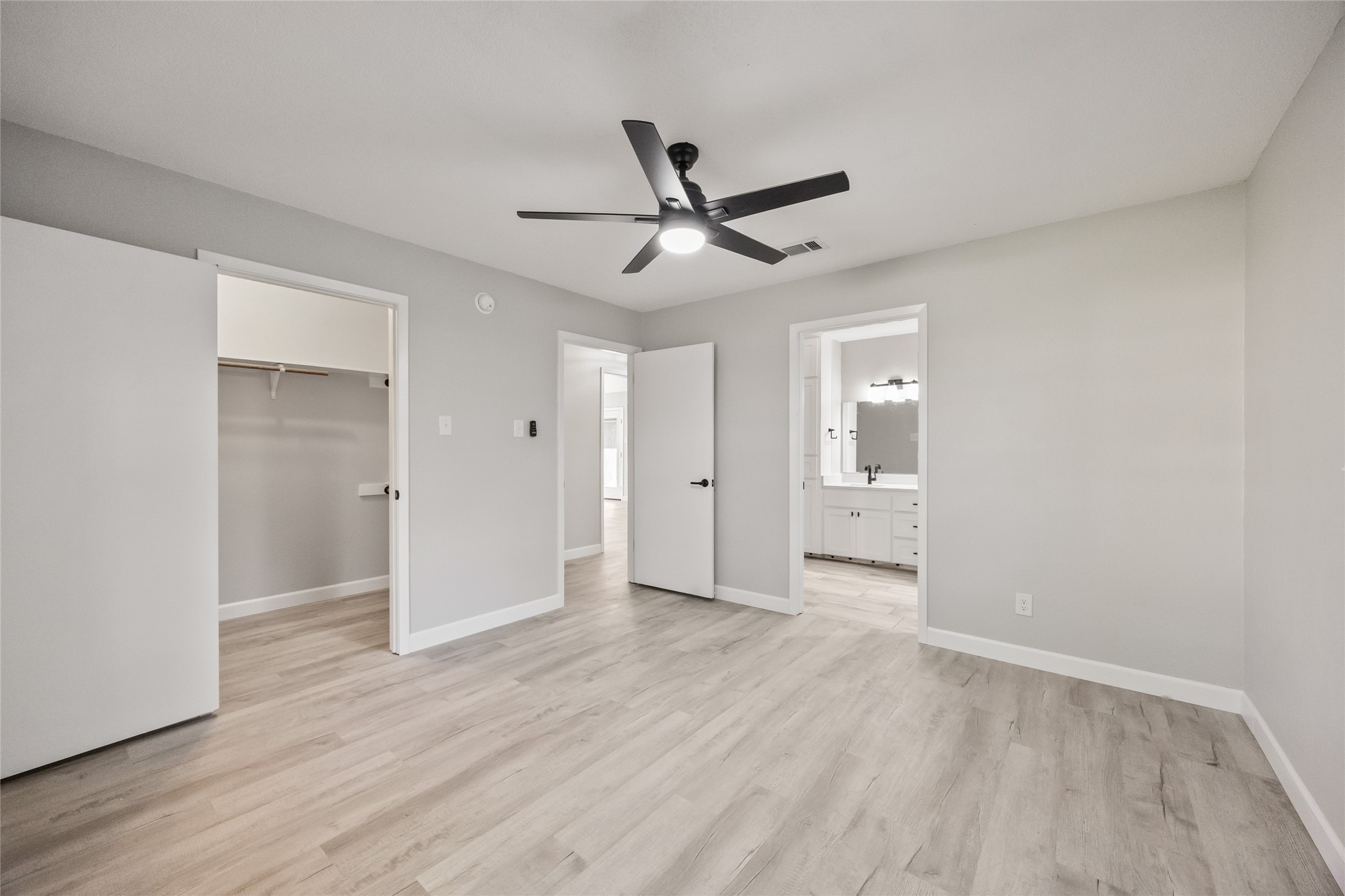 127 Wildwood Crossover Street