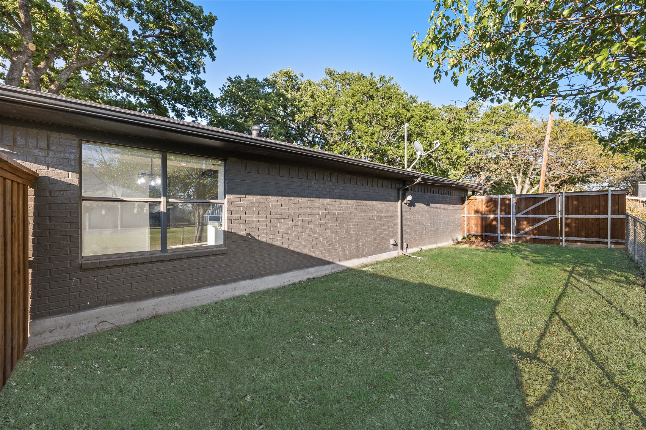 127 Wildwood Crossover Street