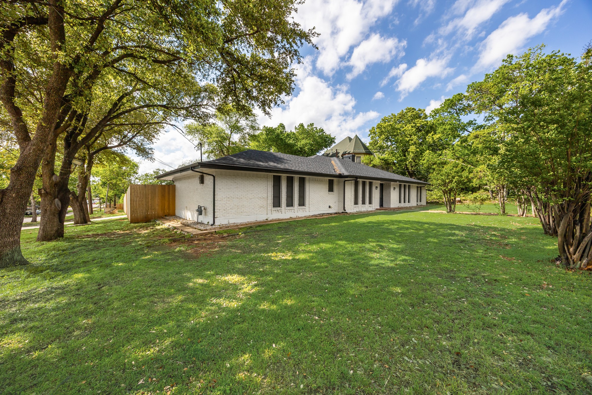 823 S Wildwood Drive