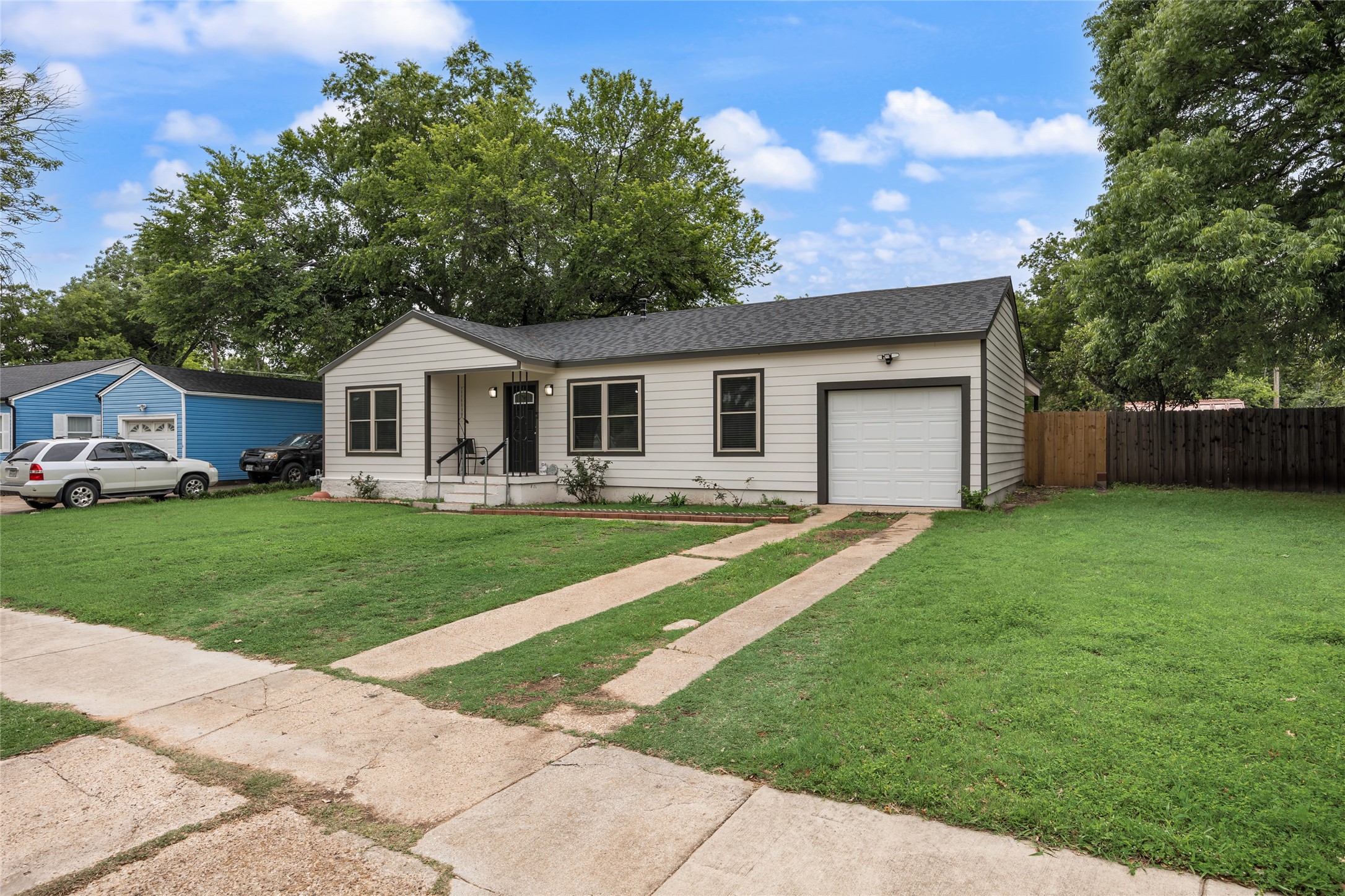 1005 Iowa Street