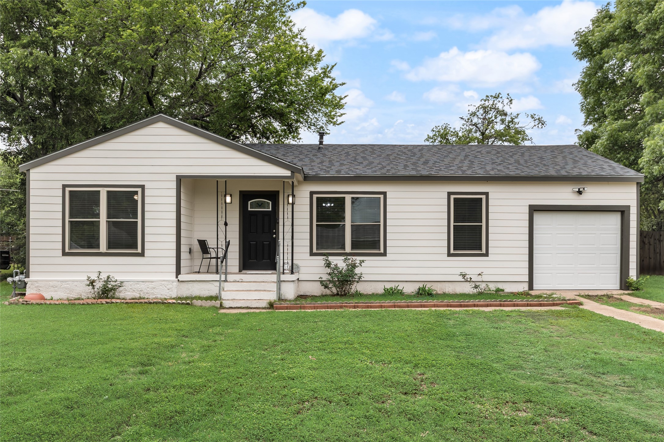 1005 Iowa Street