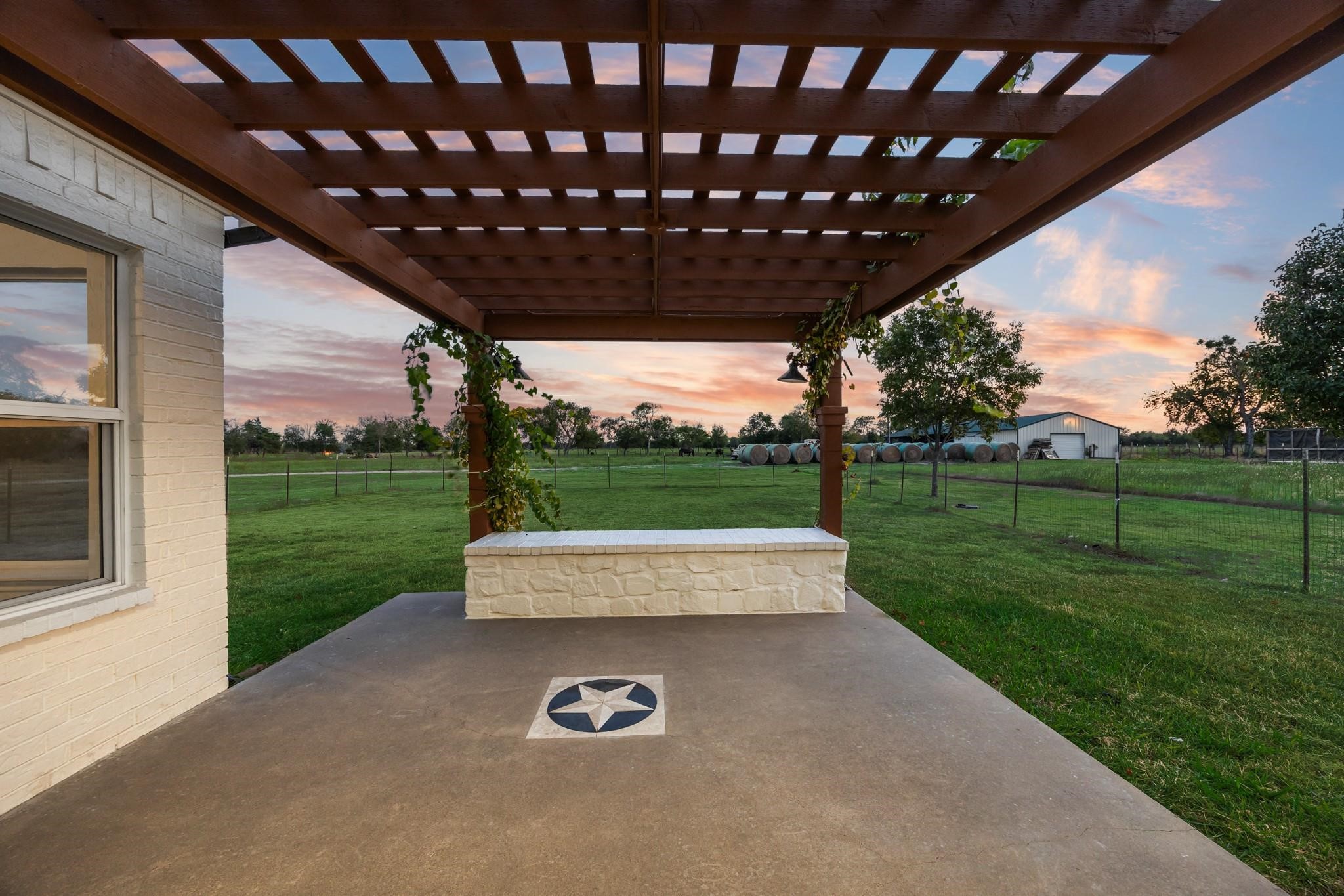 6880 County Road 4042