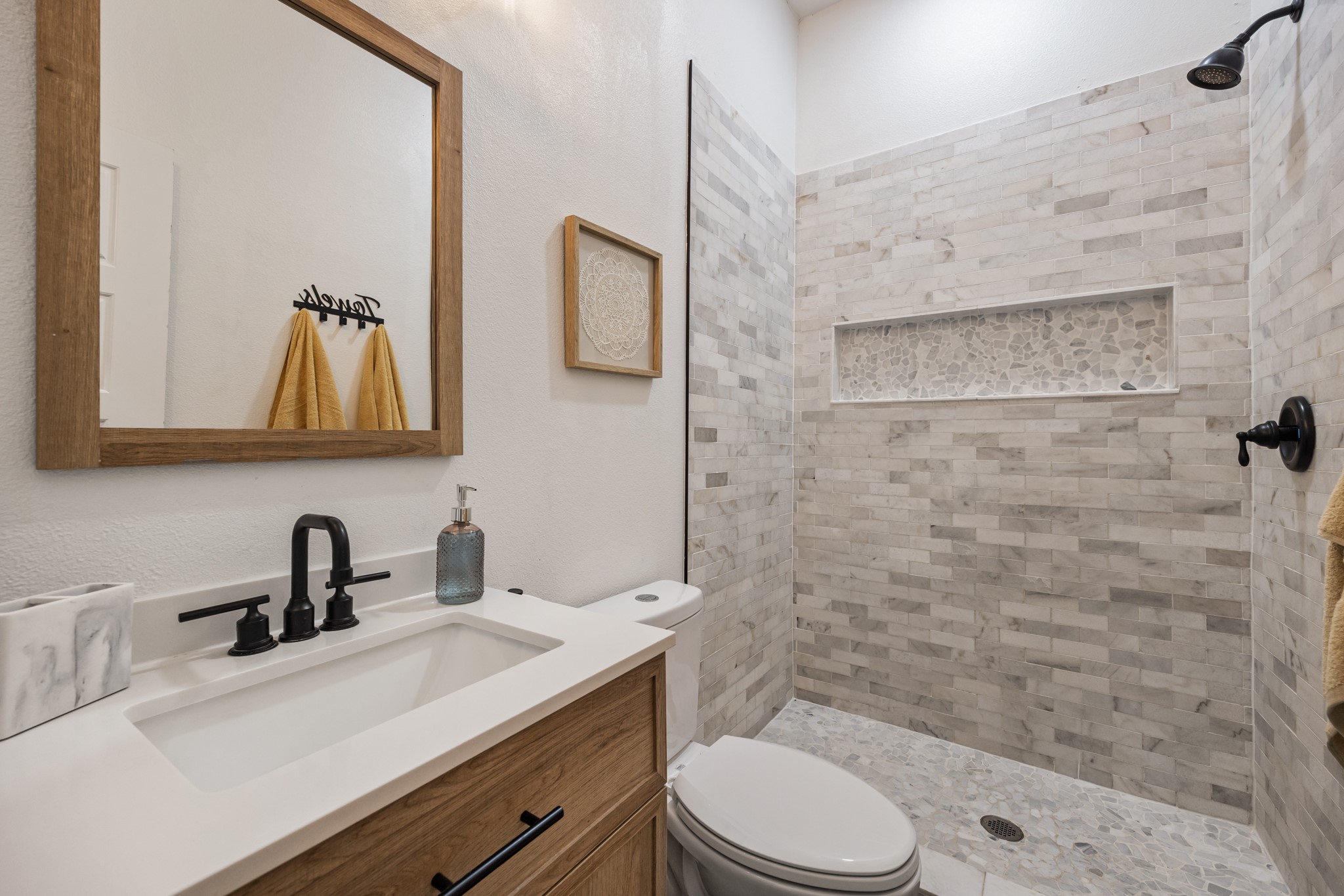 225 S Cherokee Shores Drive