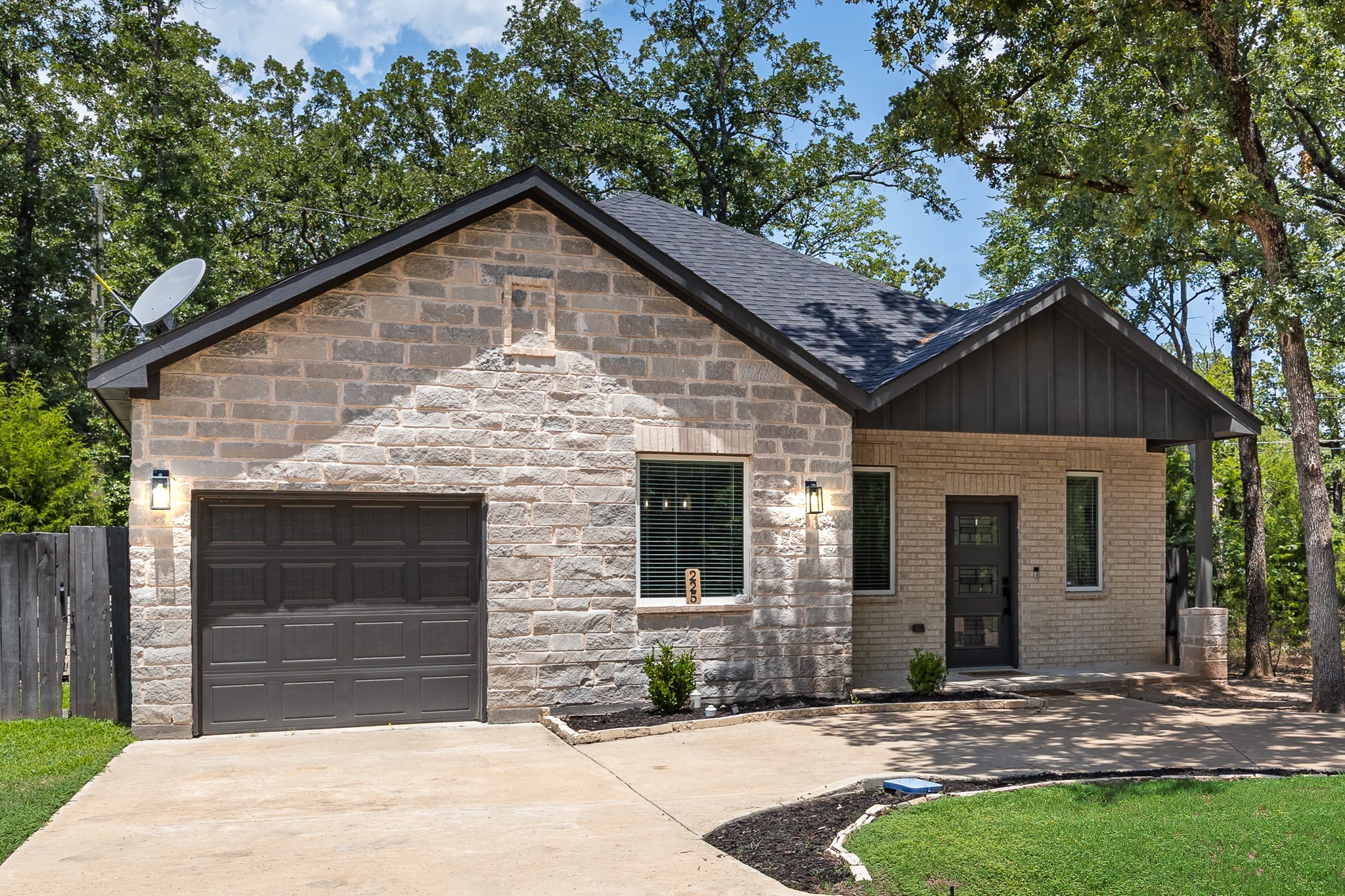 225 S Cherokee Shores Drive