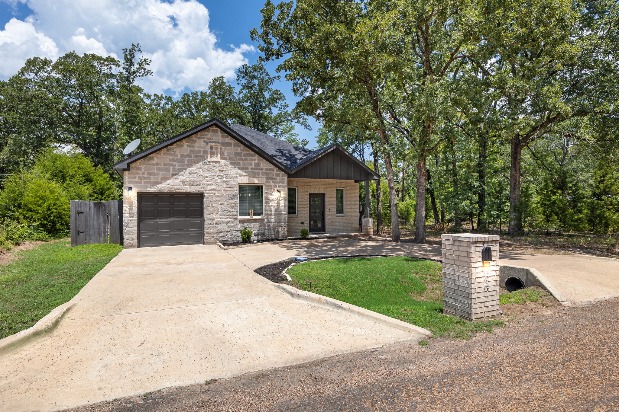225 S Cherokee Shores Drive