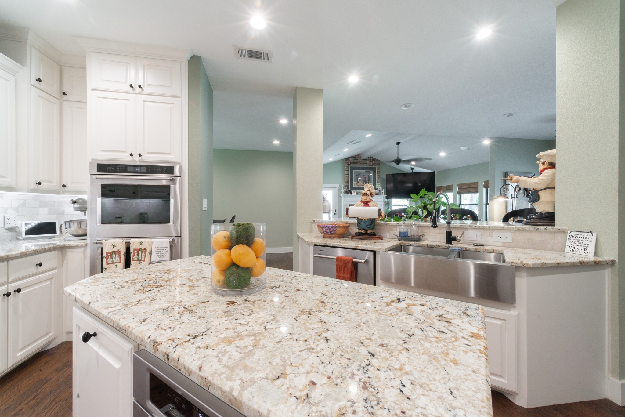 131 Lakeway Lane