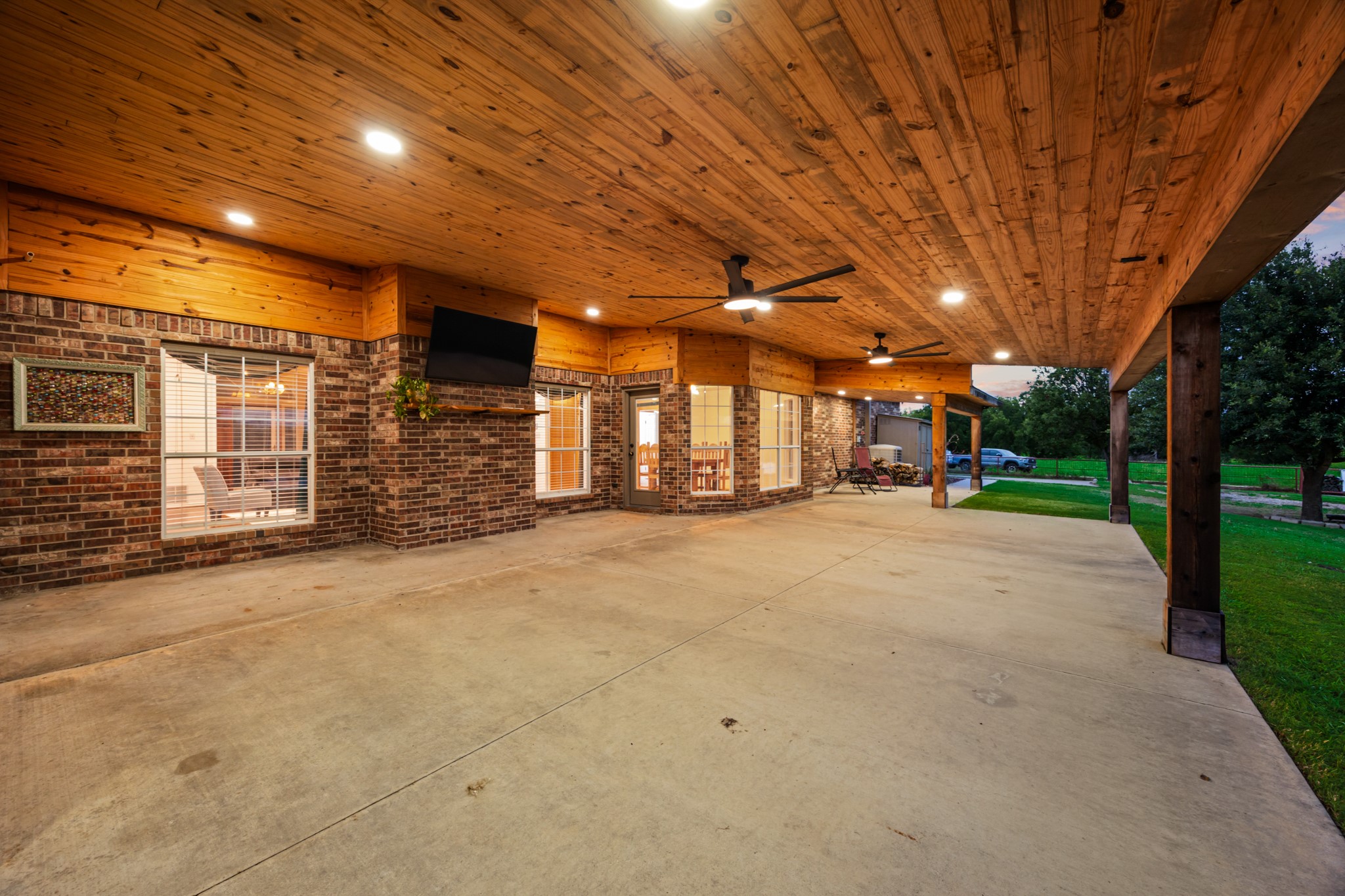 10052 Helms Trail