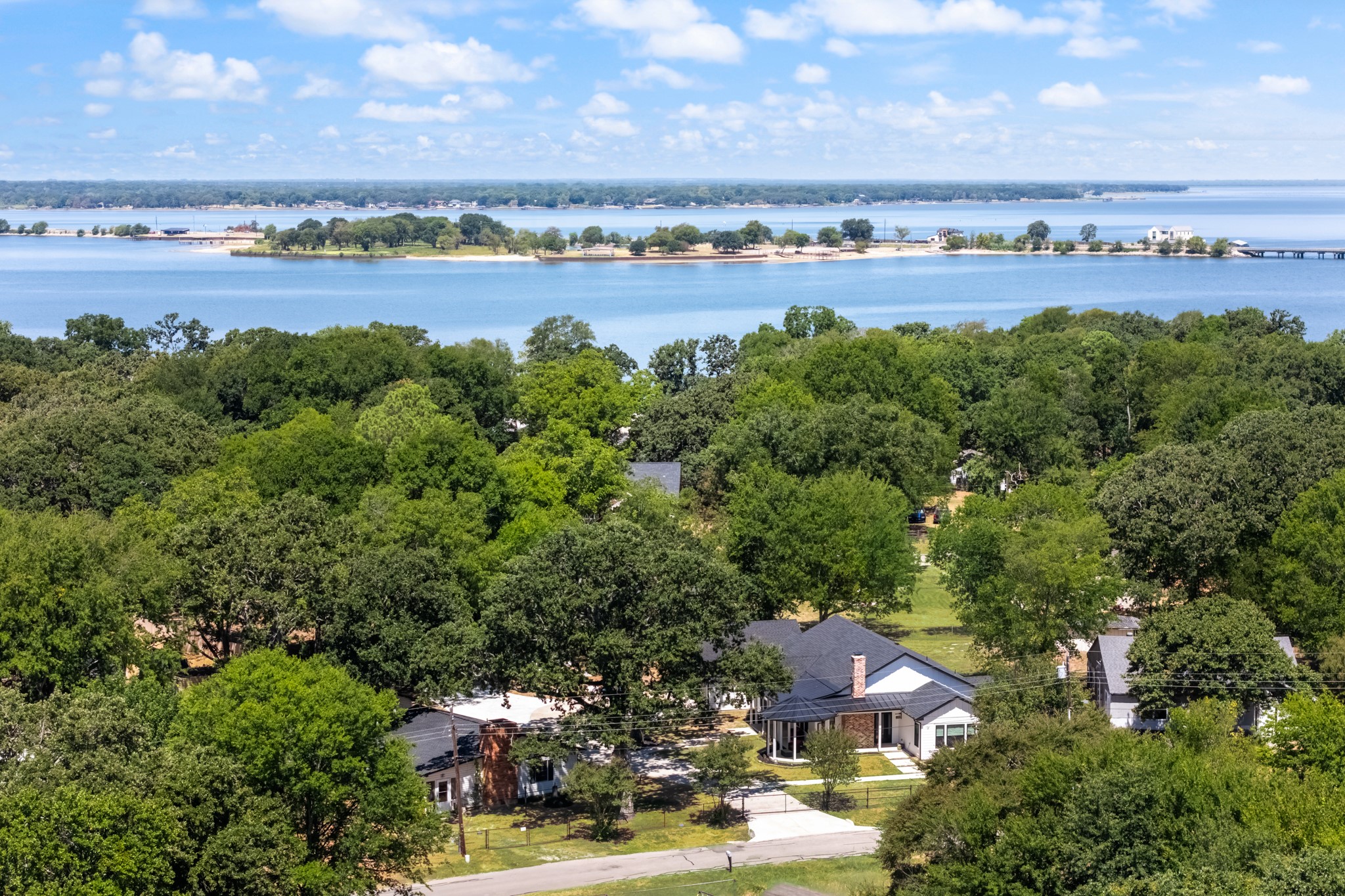 131 Lakeway Lane