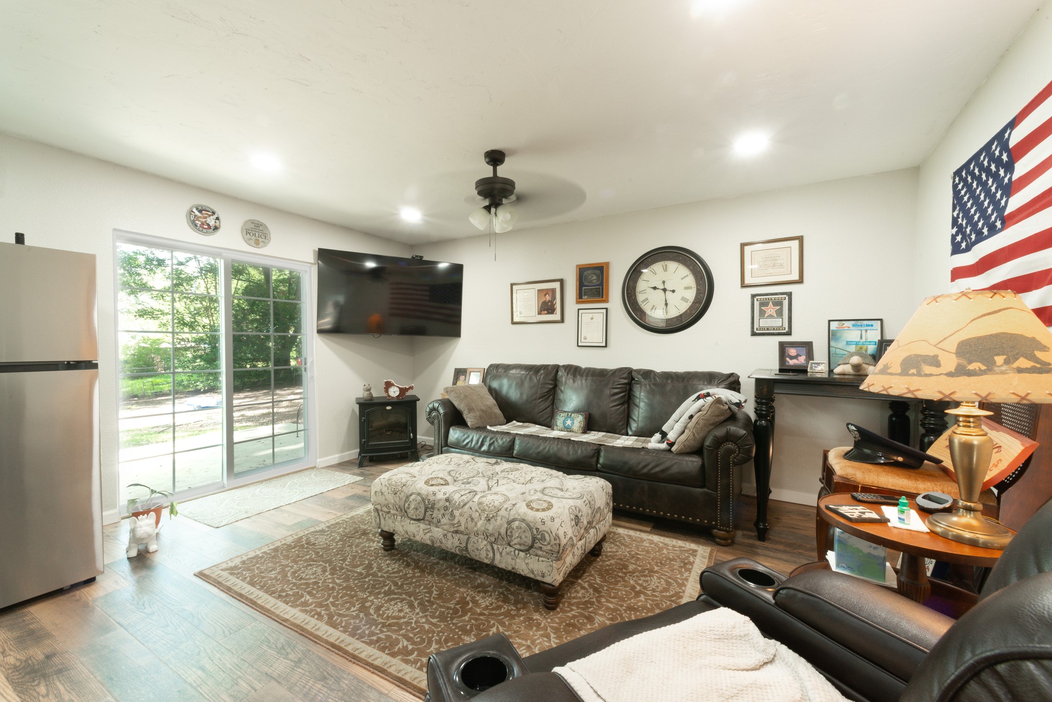 131 Lakeway Lane