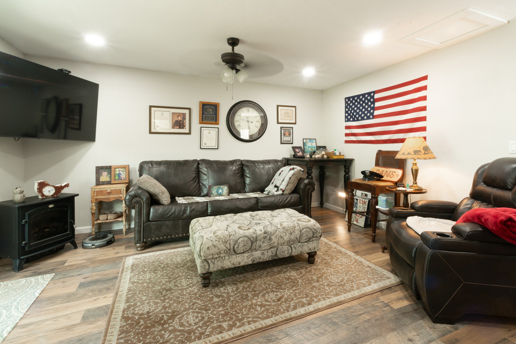 131 Lakeway Lane