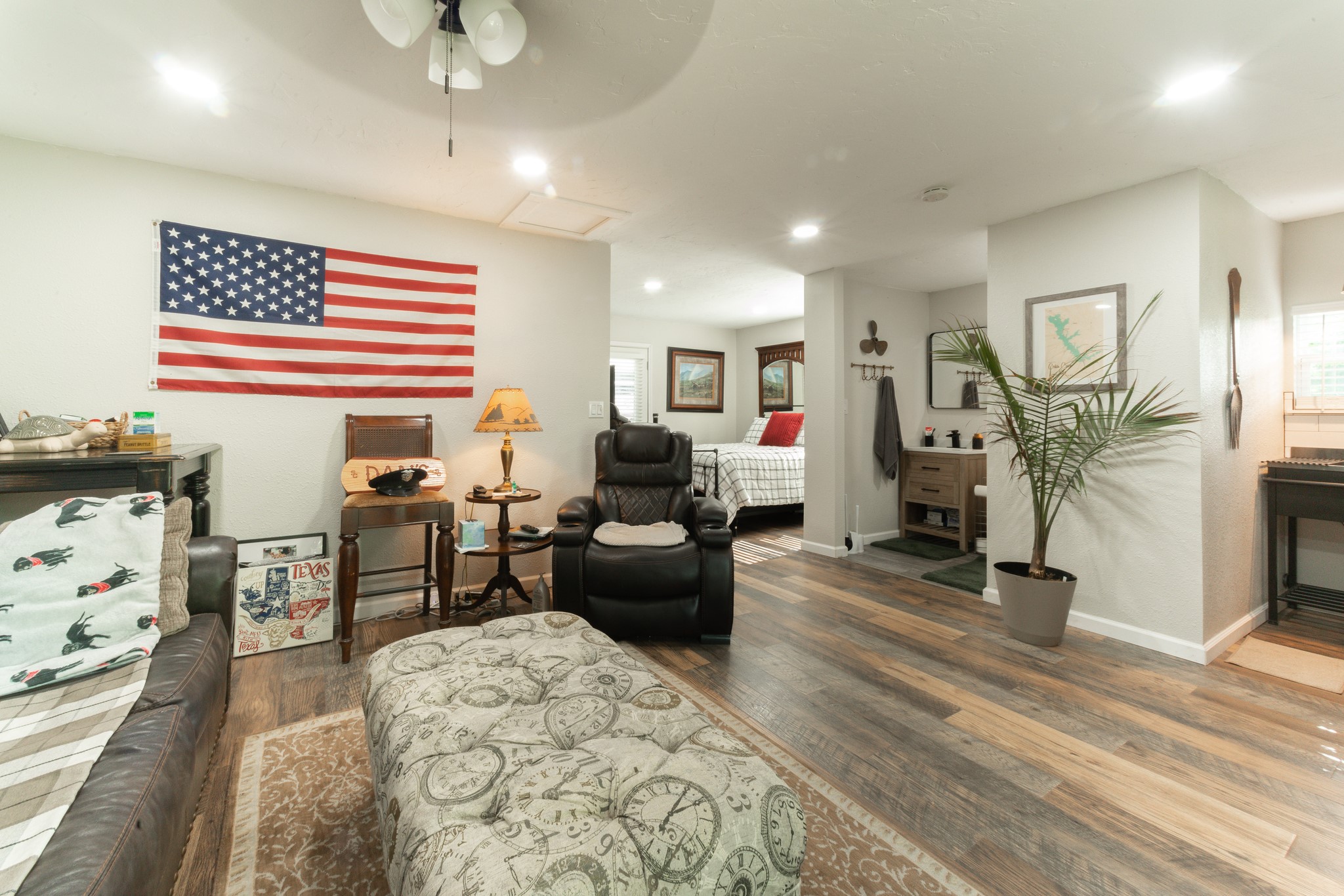 131 Lakeway Lane