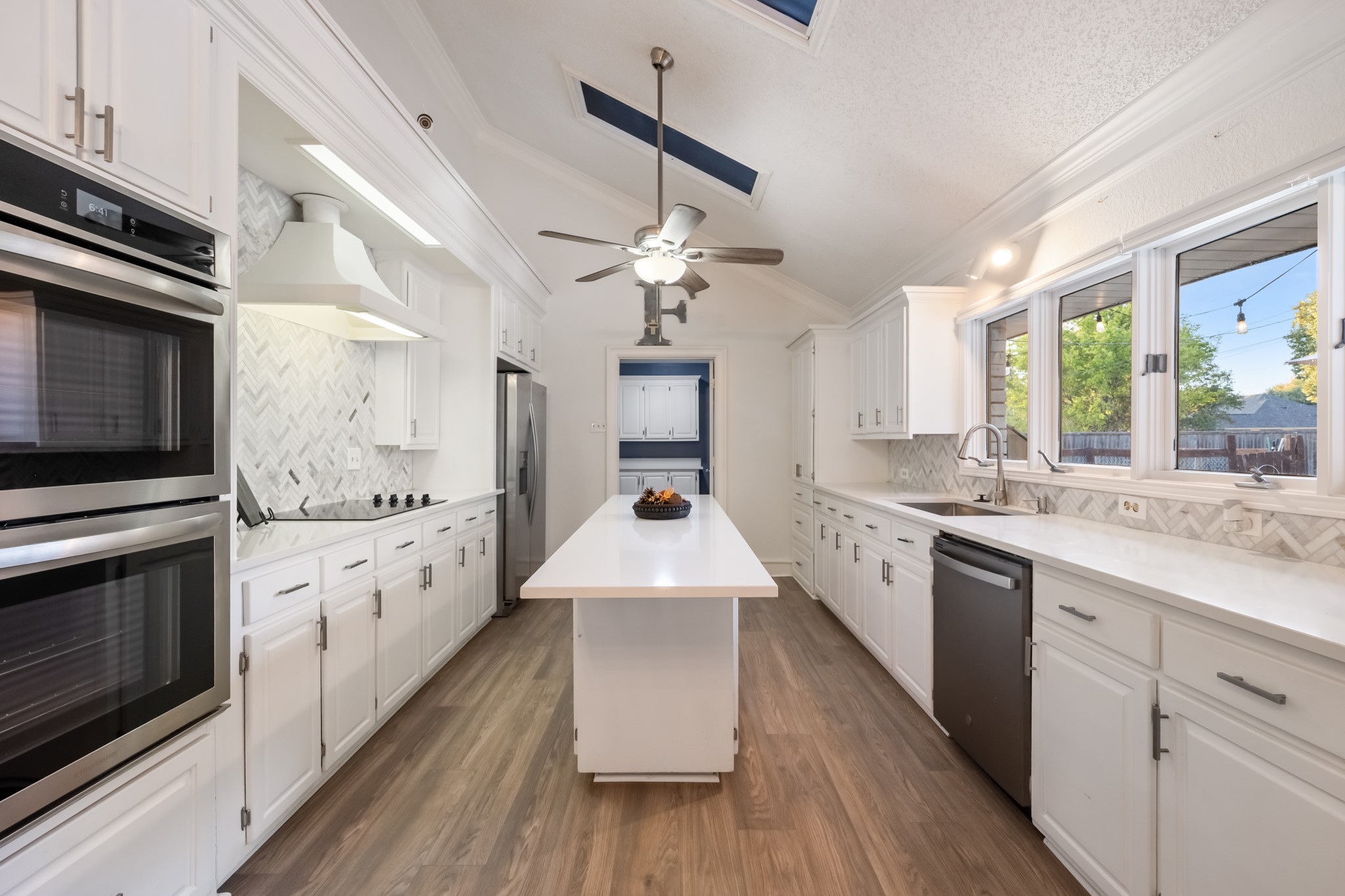 10633 Buddy Parker Road