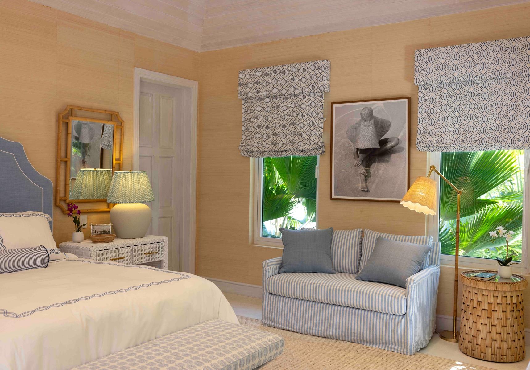 MANSION IN LYFORD CAY