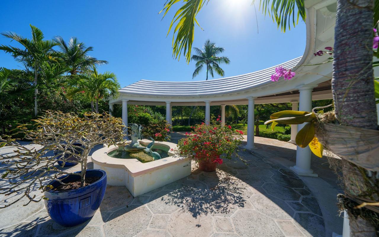 THE COLUMNS, EASTERN ROAD