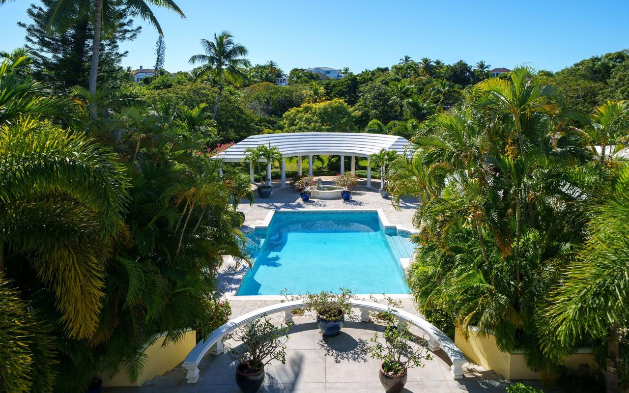 THE COLUMNS, EASTERN ROAD