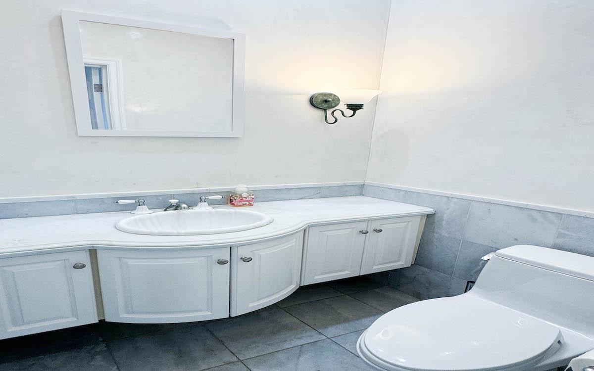 SKYLINE HEIGHTS RENTAL