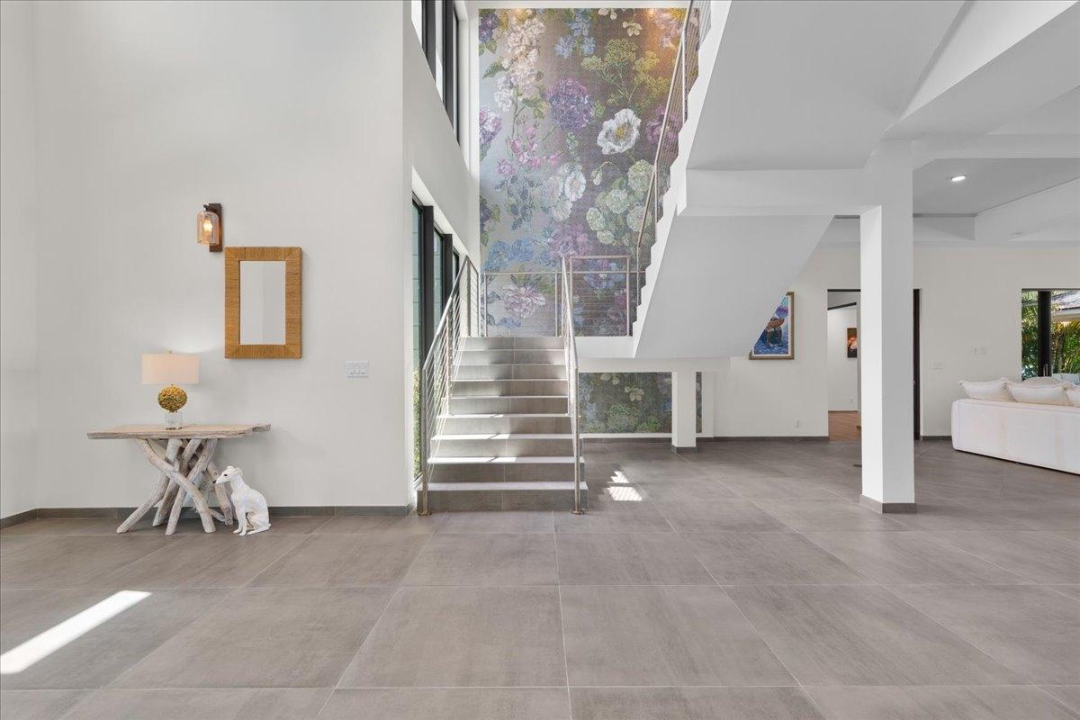 RESIDENCE ON CLIFTON BAY