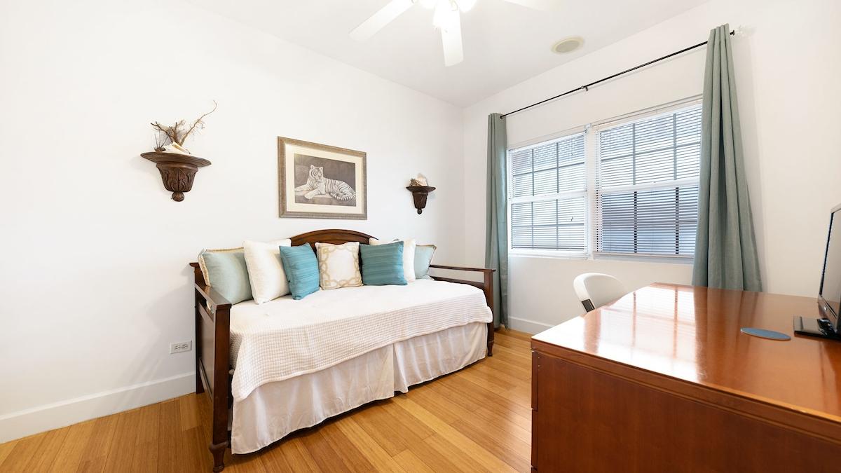 LAGOON COURT CONDO Unit: 309