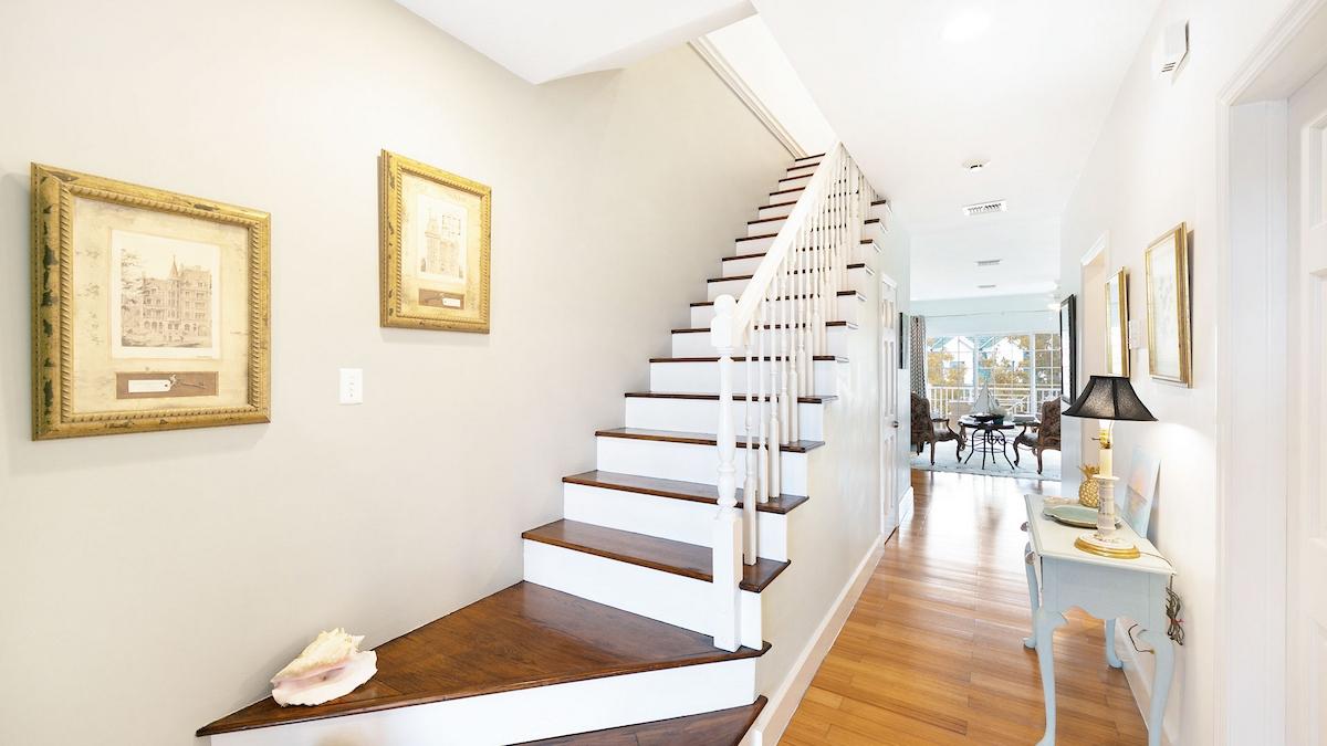 LAGOON COURT CONDO Unit: 309