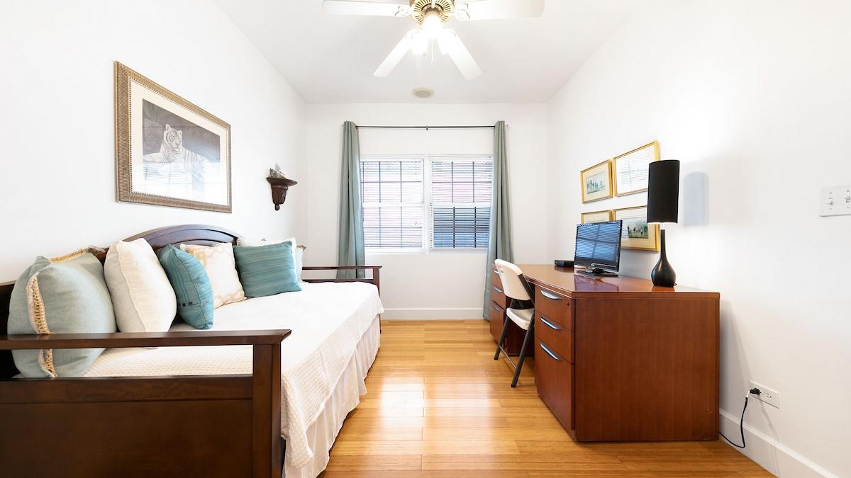 LAGOON COURT CONDO Unit: 309