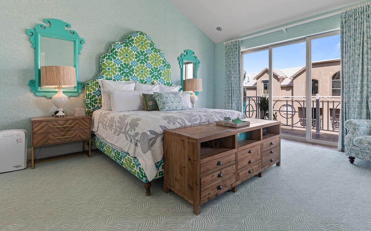 BLDG 4 LOVE BEACH WALK Unit: 8