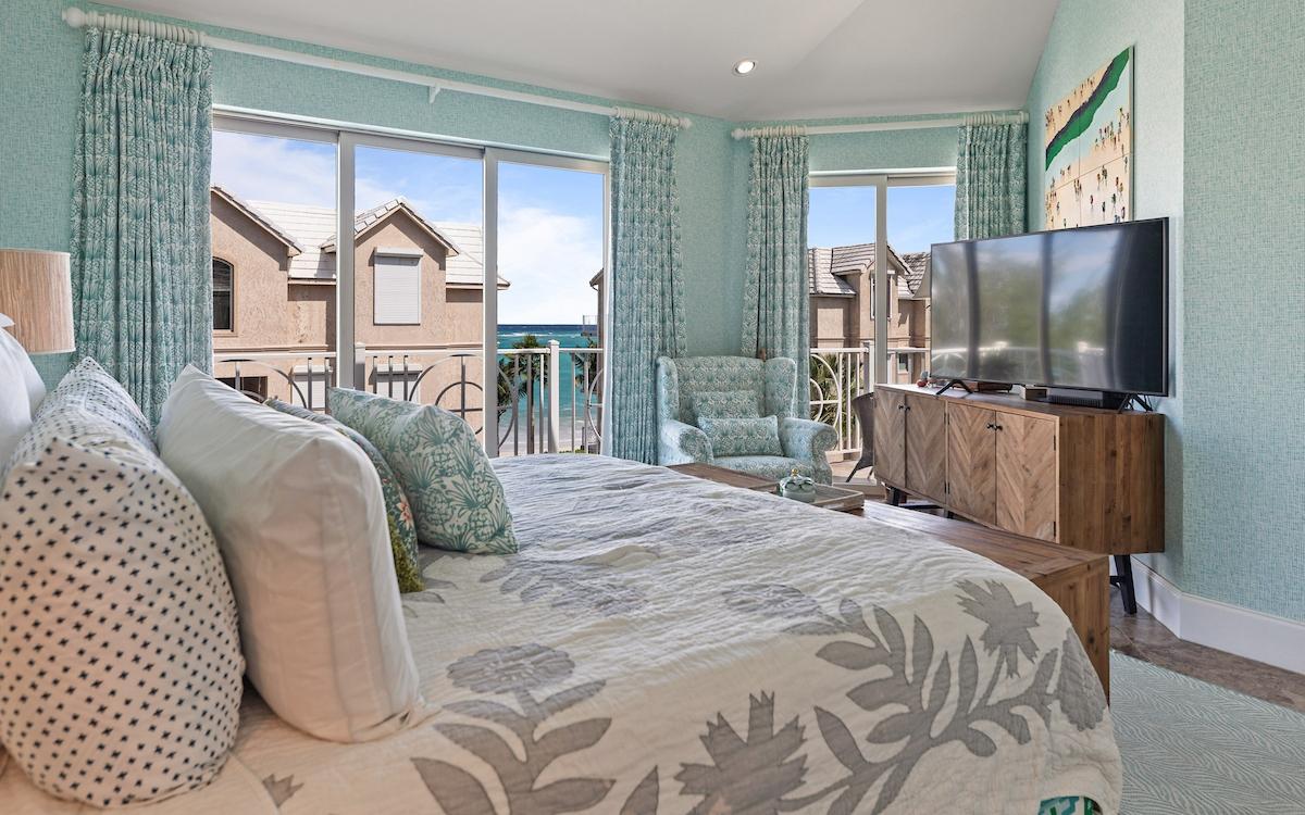 BLDG 4 LOVE BEACH WALK Unit: 8