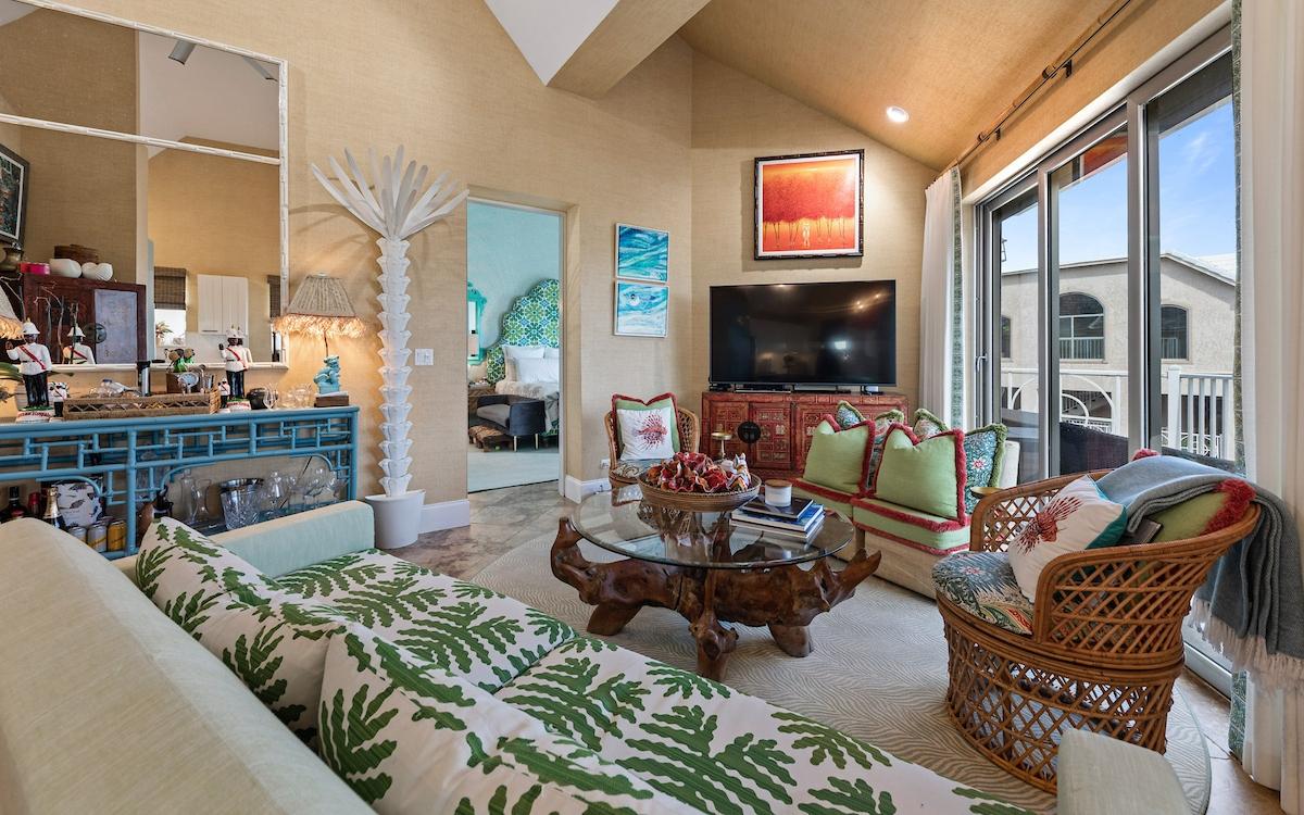 BLDG 4 LOVE BEACH WALK Unit: 8