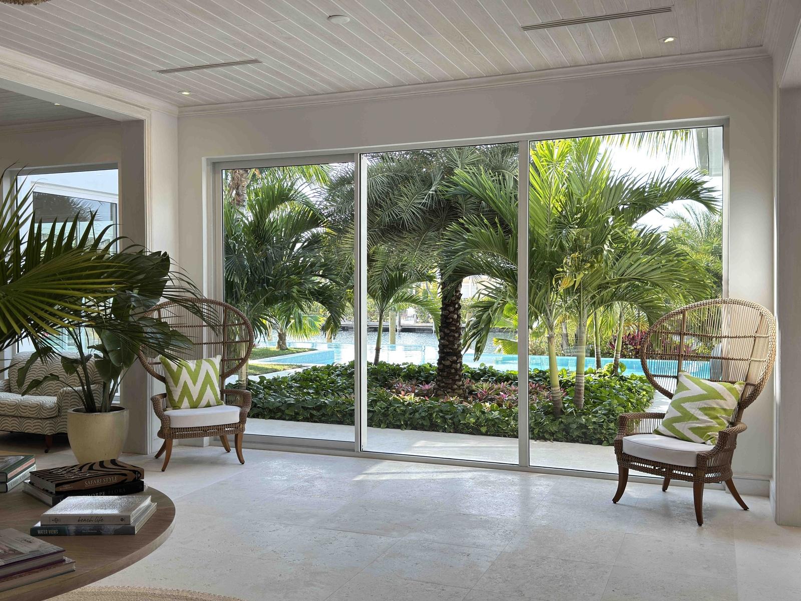 MANSION IN LYFORD CAY