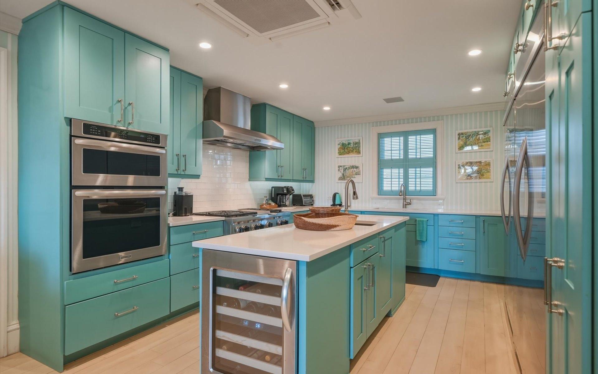 104 COTT 104, CLIFTON BAY DR.