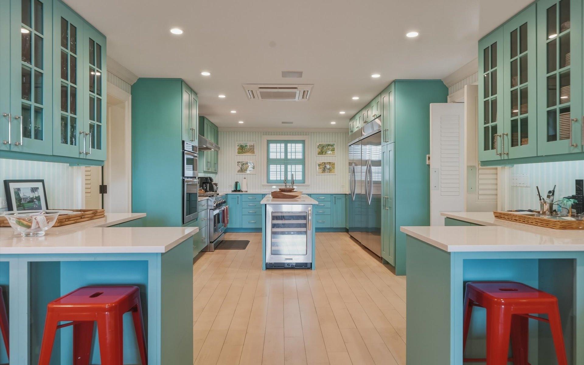 104 COTT 104, CLIFTON BAY DR.