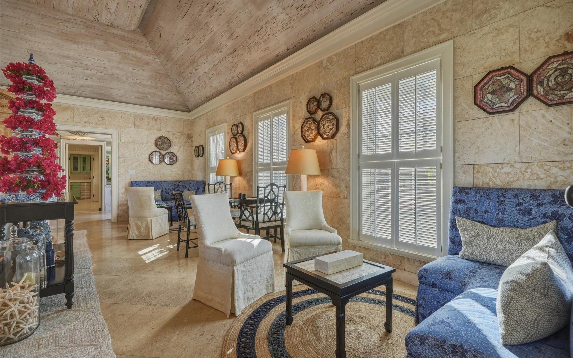 104 COTT 104, CLIFTON BAY DR.