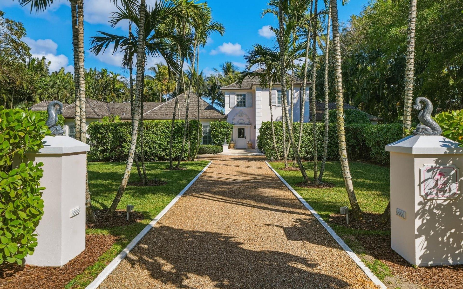 104 COTT 104, CLIFTON BAY DR.