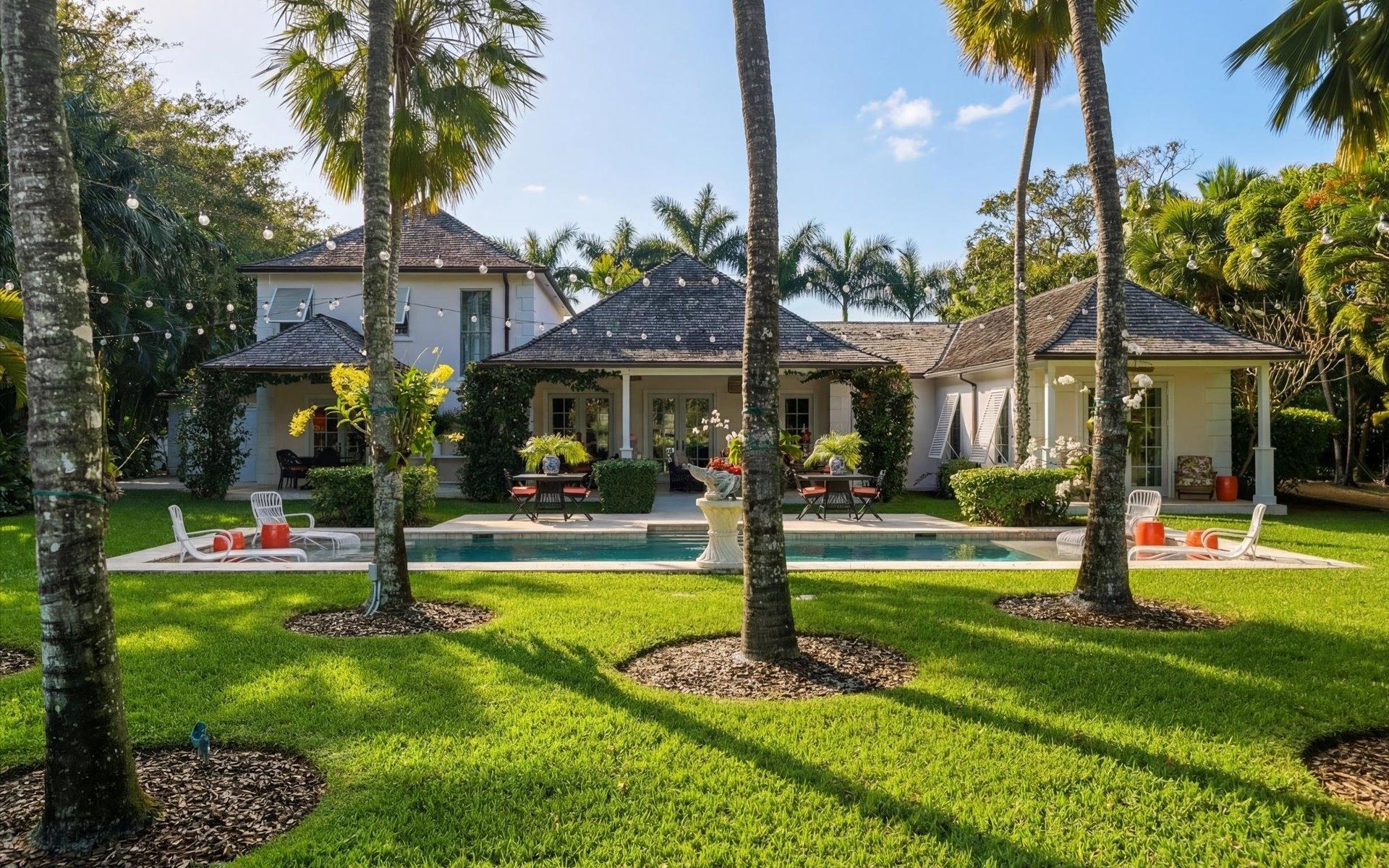 104 COTT 104, CLIFTON BAY DR.