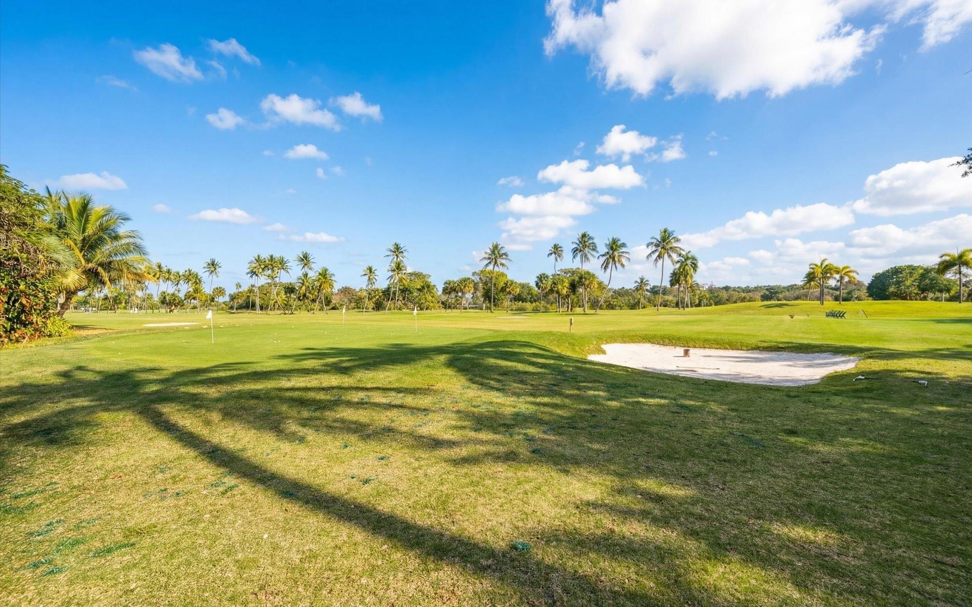 104 COTT 104, CLIFTON BAY DR.