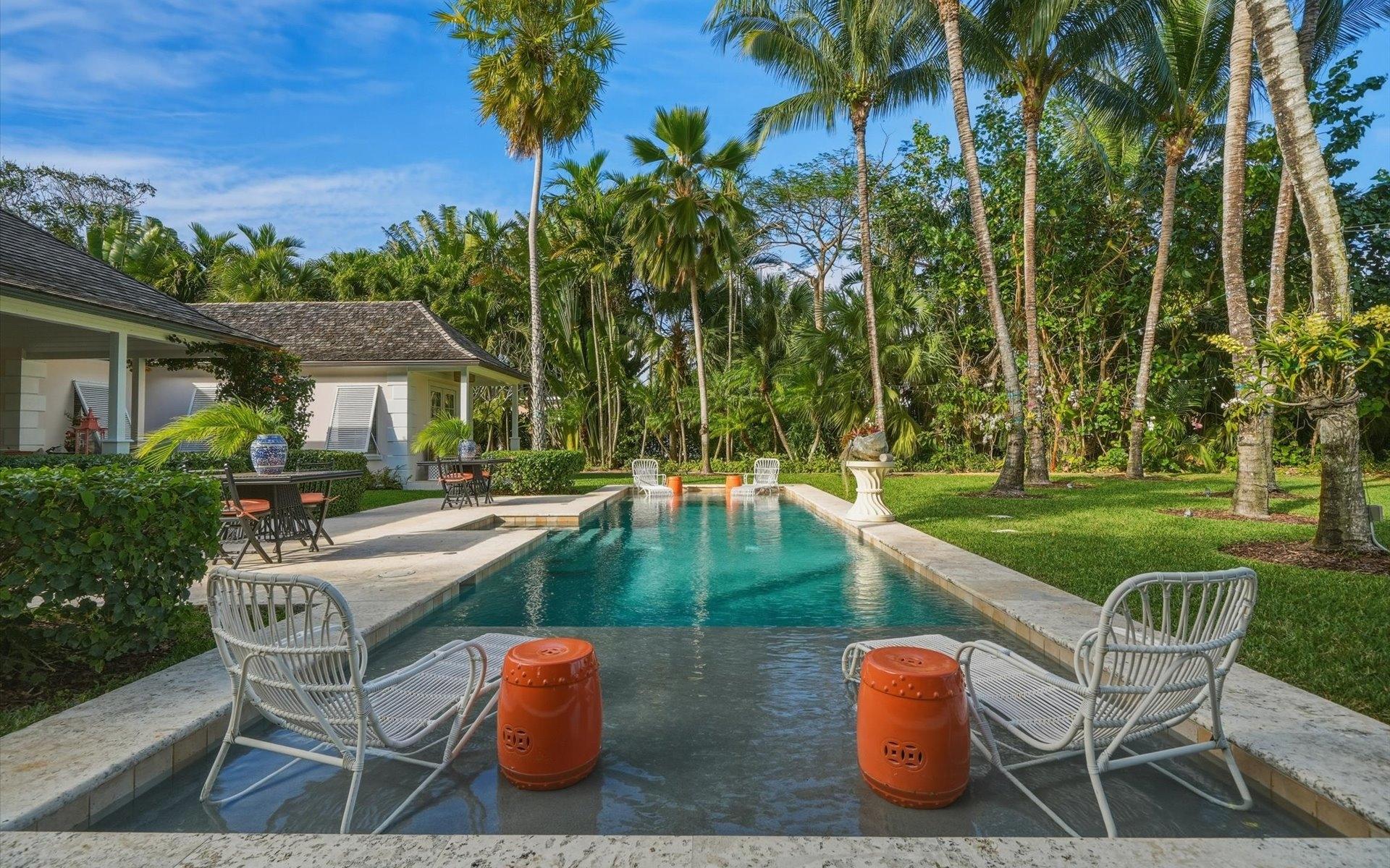 104 COTT 104, CLIFTON BAY DR.