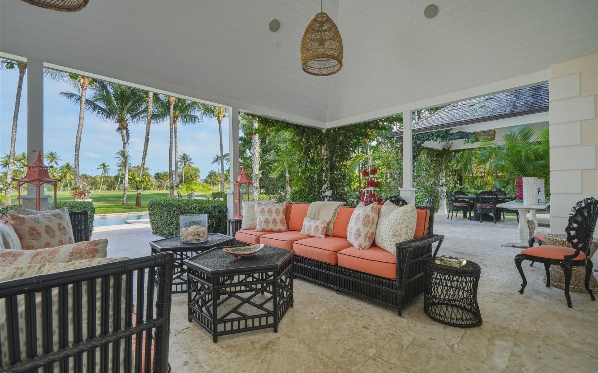 104 COTT 104, CLIFTON BAY DR.