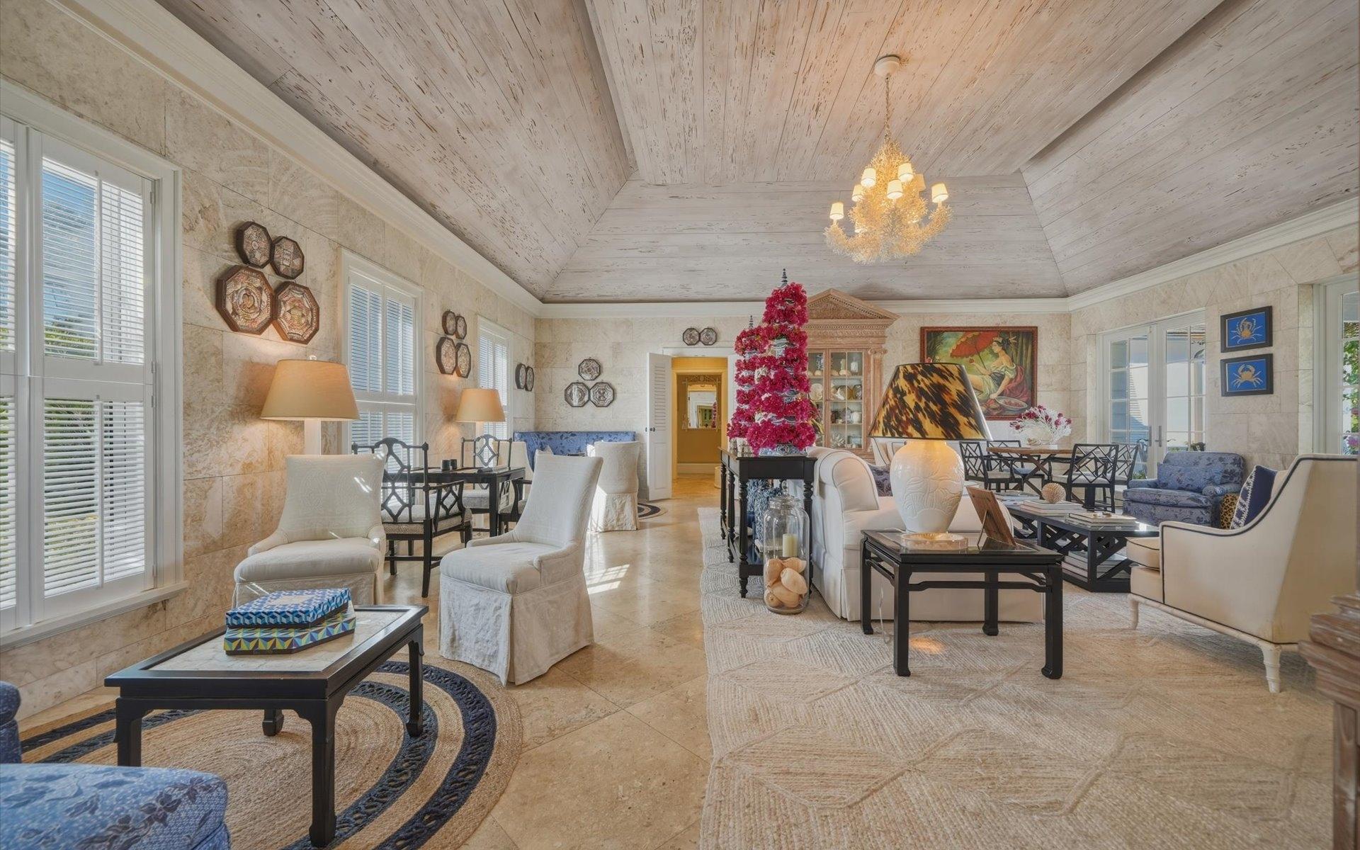 104 COTT 104, CLIFTON BAY DR.