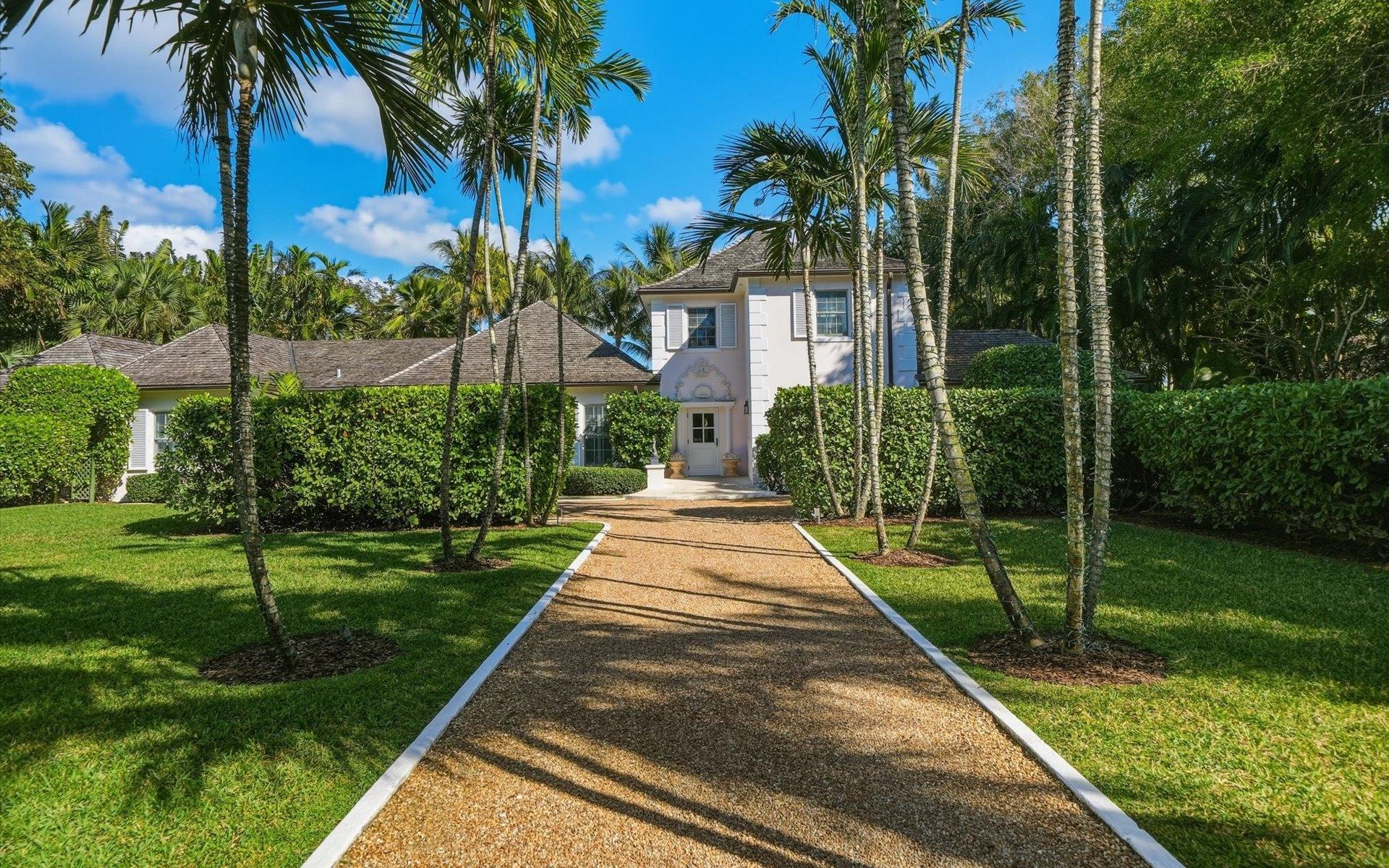 104 COTT 104, CLIFTON BAY DR.