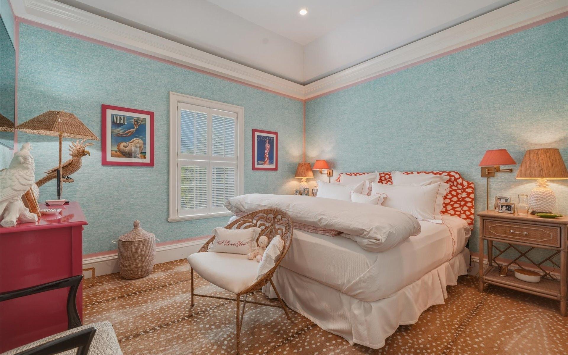 104 COTT 104, CLIFTON BAY DR.