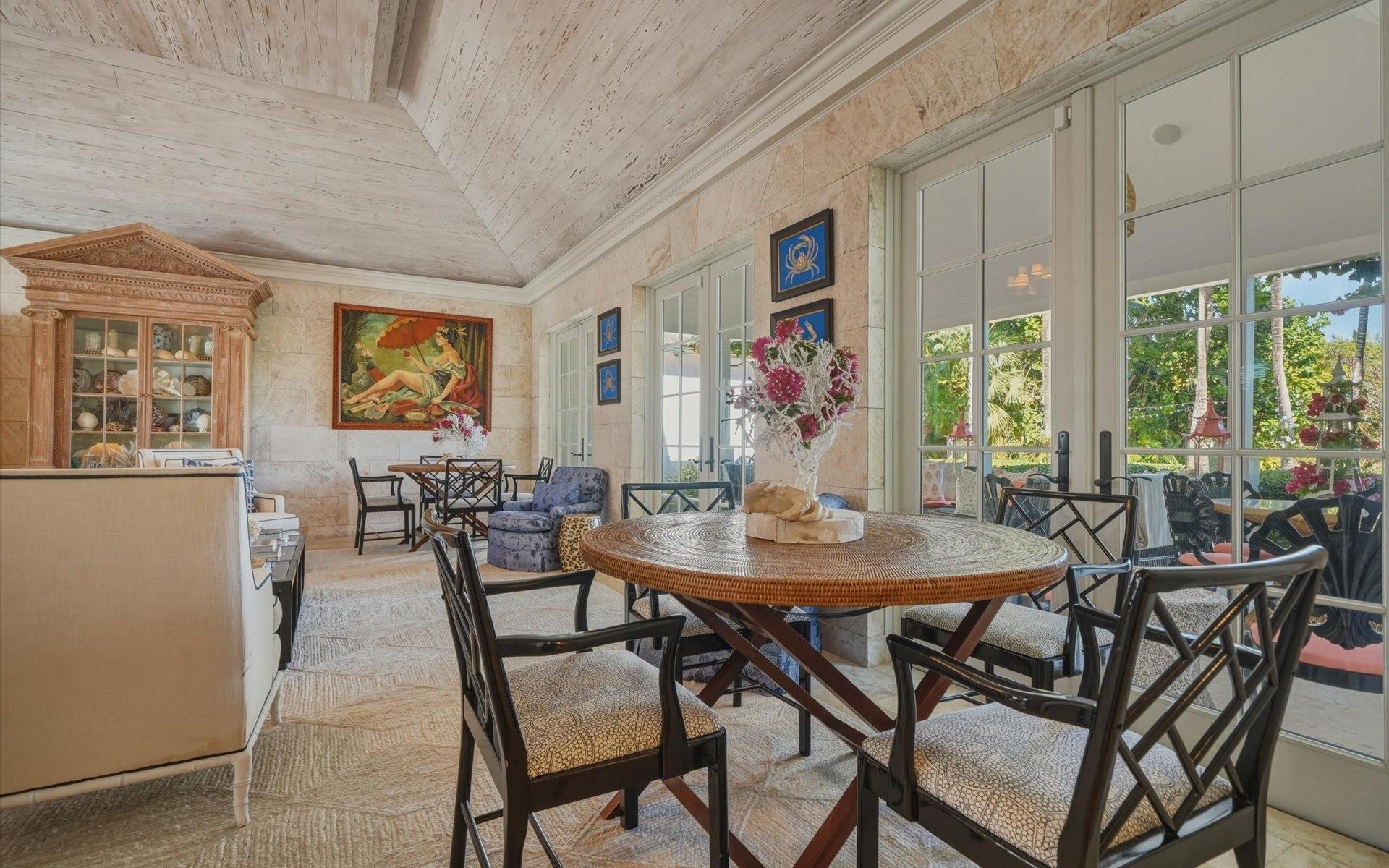 104 COTT 104, CLIFTON BAY DR.