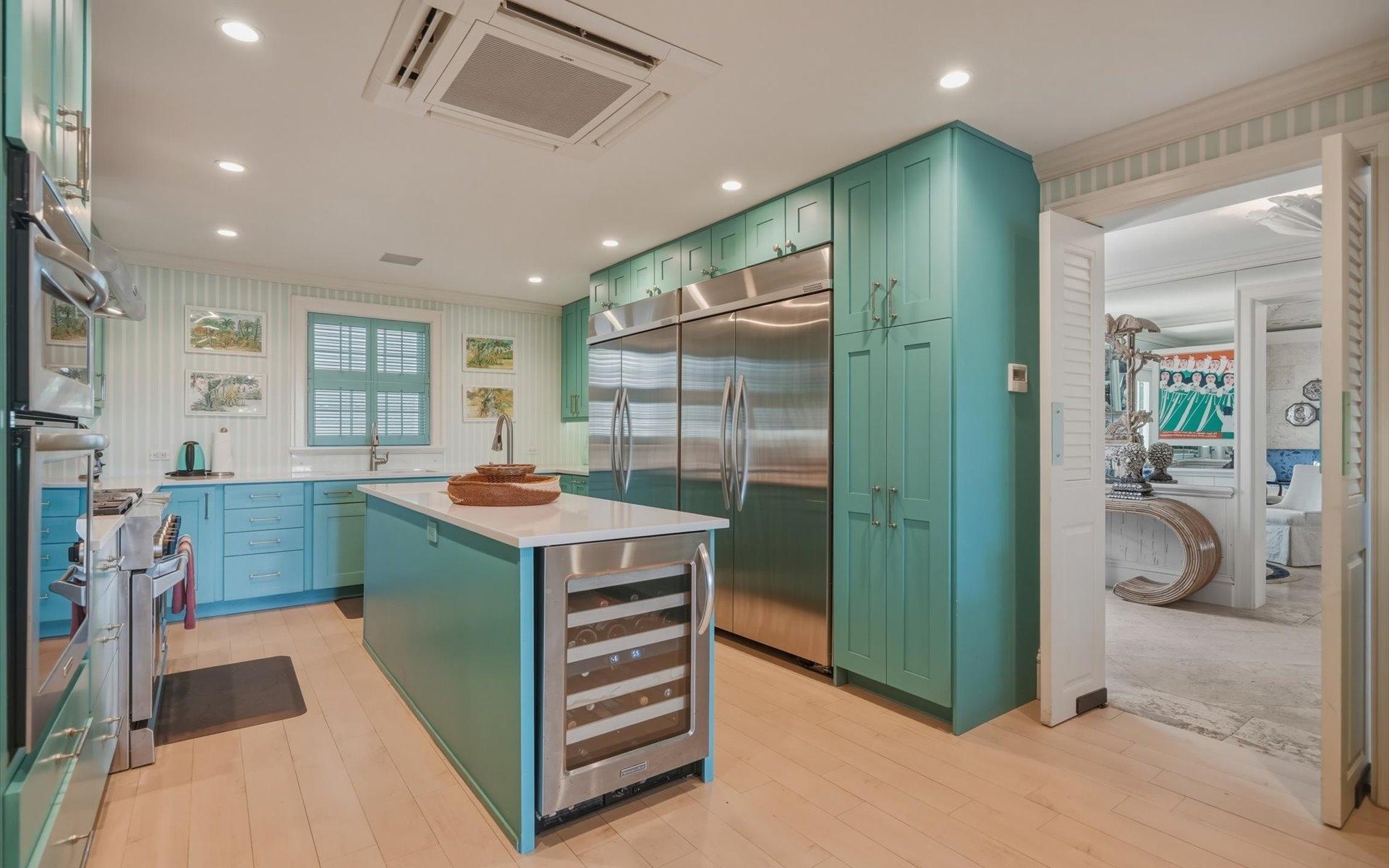 104 COTT 104, CLIFTON BAY DR.