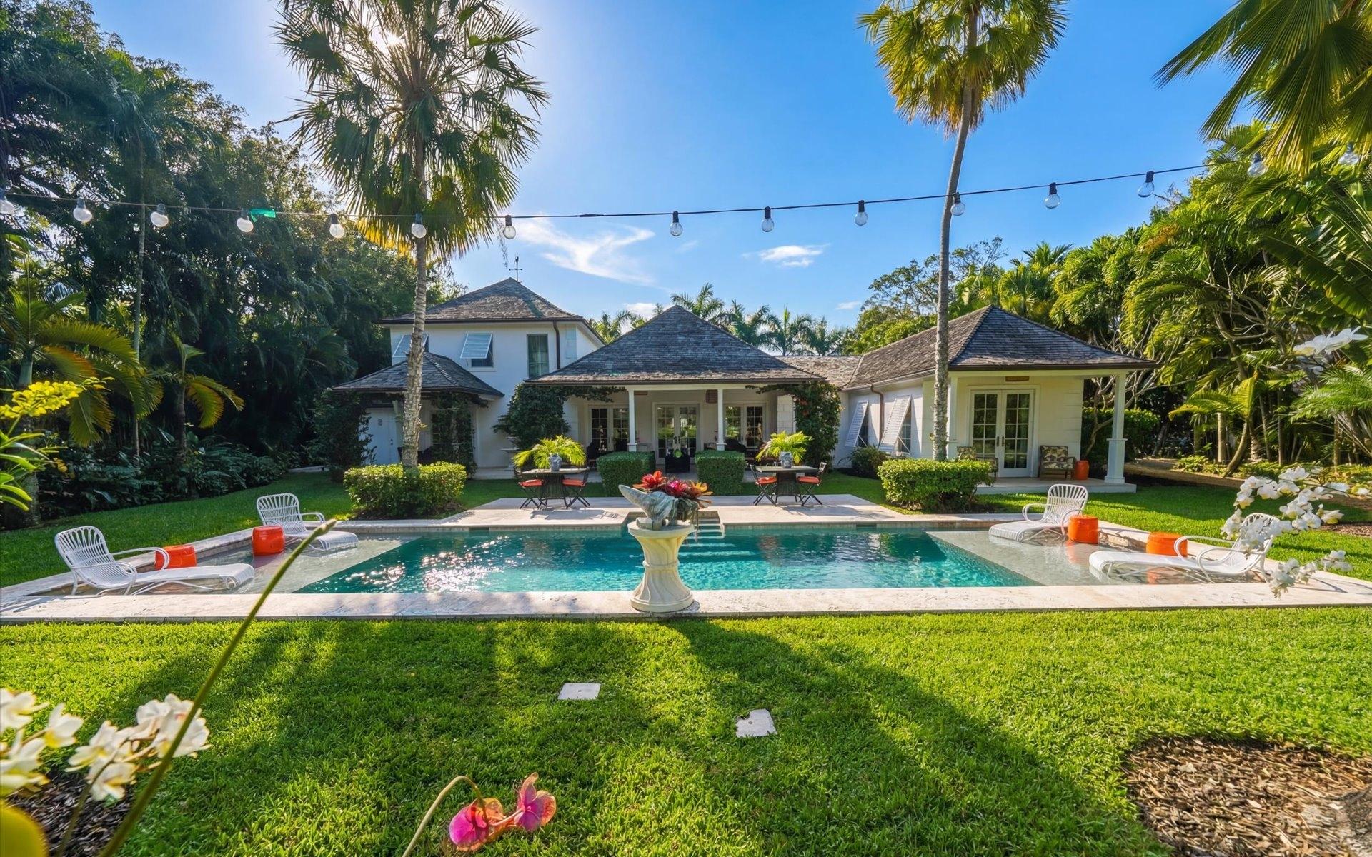 104 COTT 104, CLIFTON BAY DR.