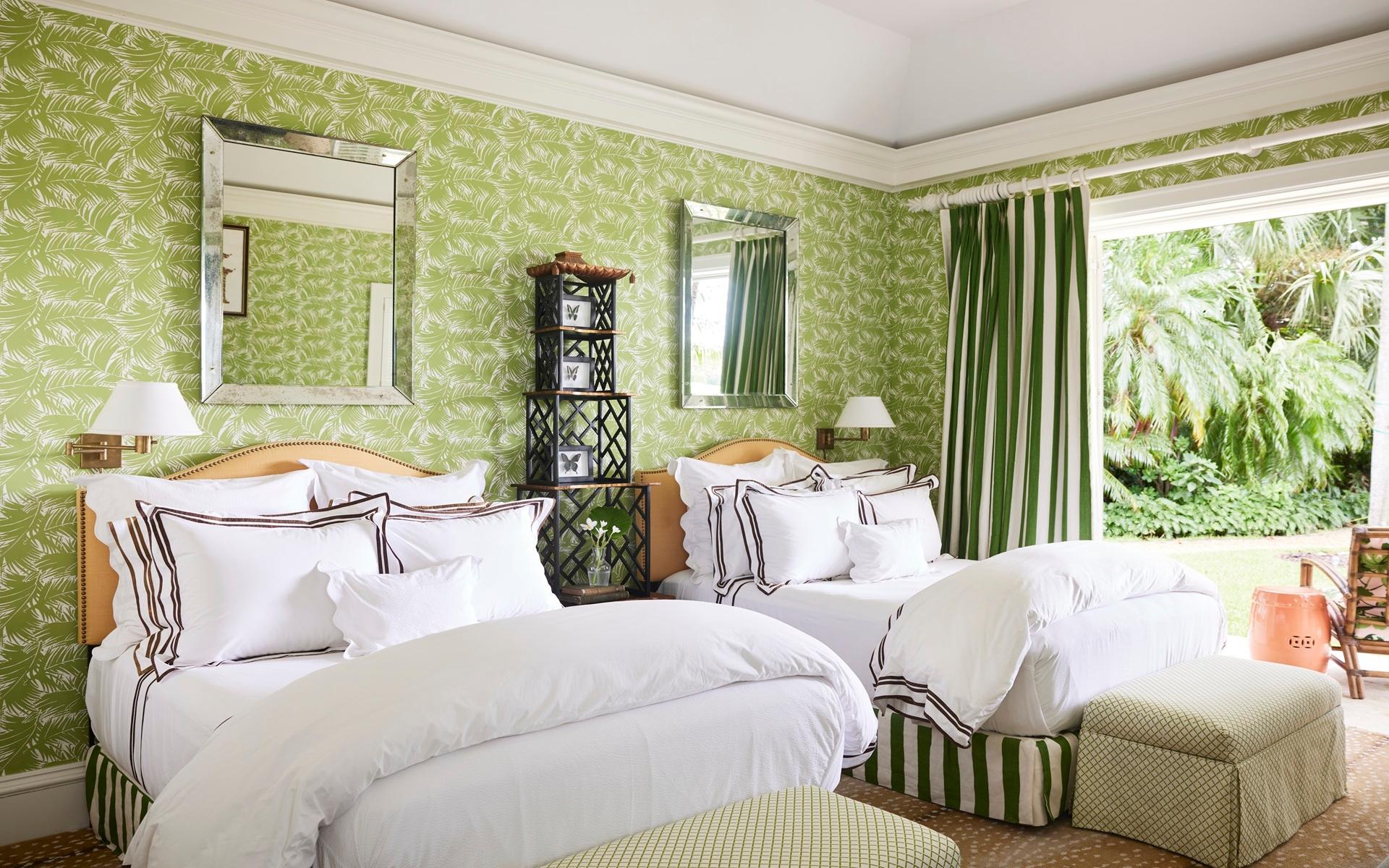 104 COTT 104, CLIFTON BAY DR.