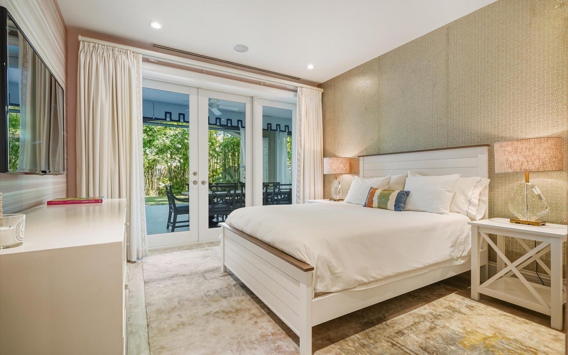 SUNNYSIDE CONDOMINIUMS Unit: 102 & 103