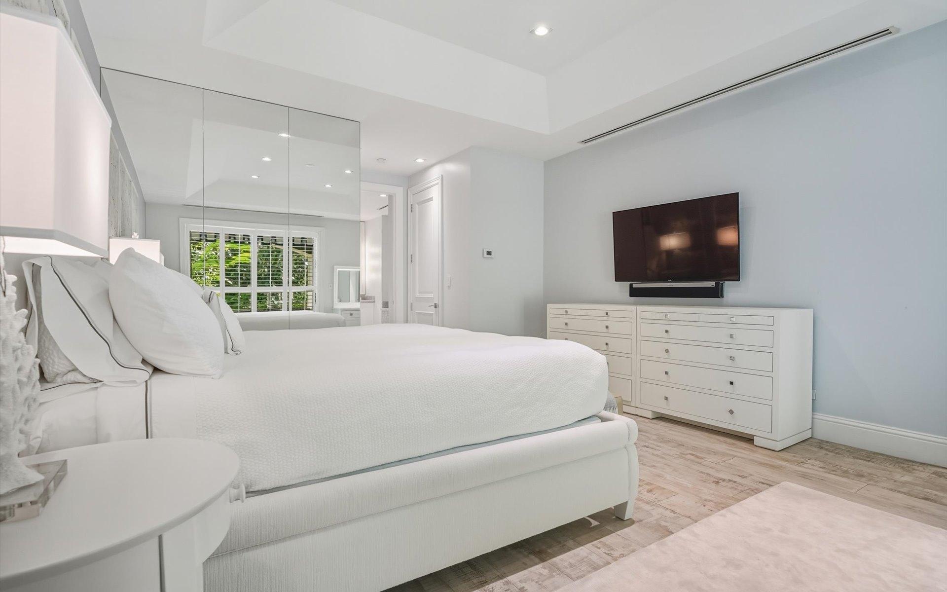 SUNNYSIDE CONDOMINIUMS Unit: 102 & 103