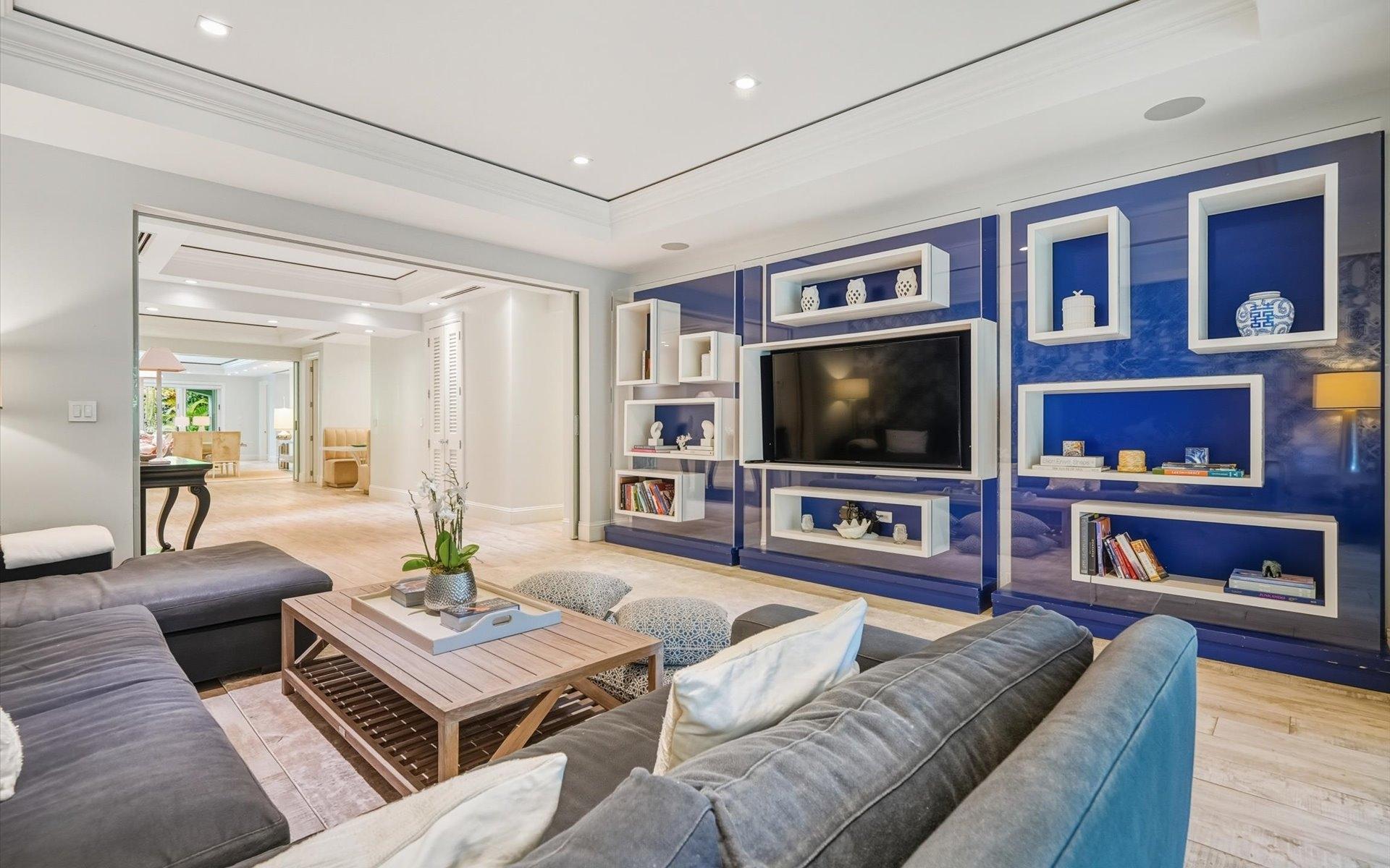 SUNNYSIDE CONDOMINIUMS Unit: 102 & 103