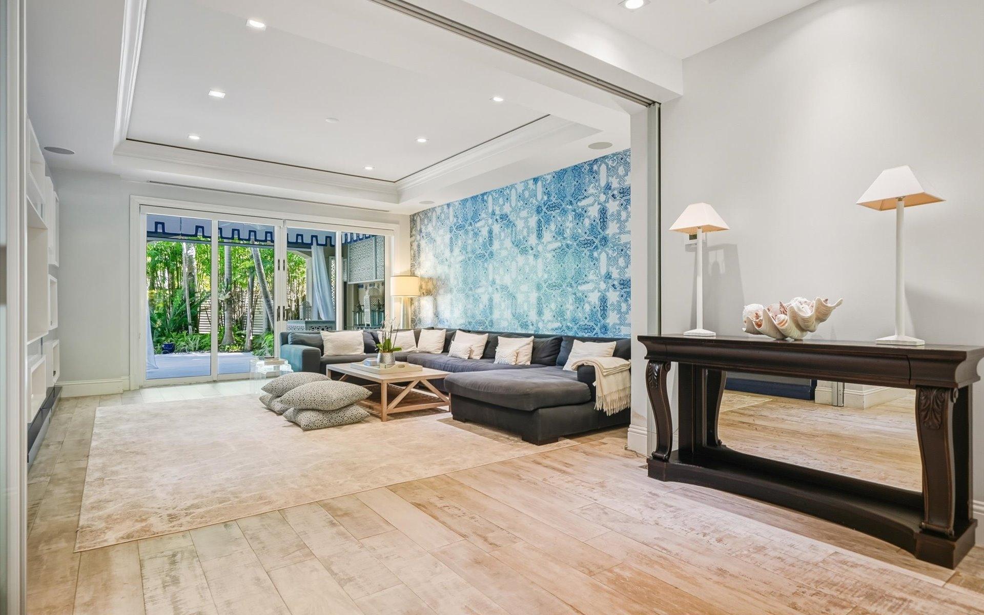 SUNNYSIDE CONDOMINIUMS Unit: 102 & 103