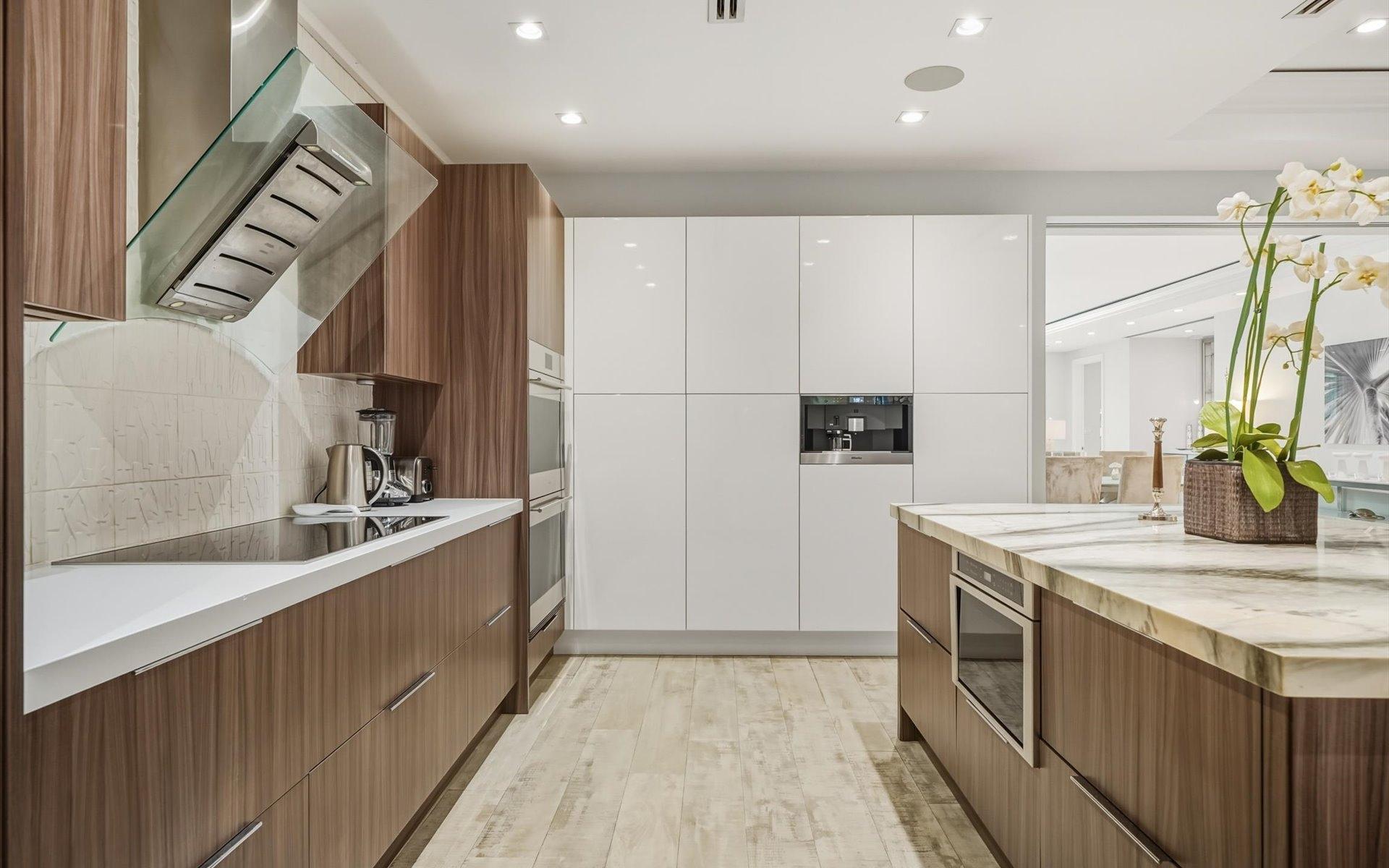 SUNNYSIDE CONDOMINIUMS Unit: 102 & 103