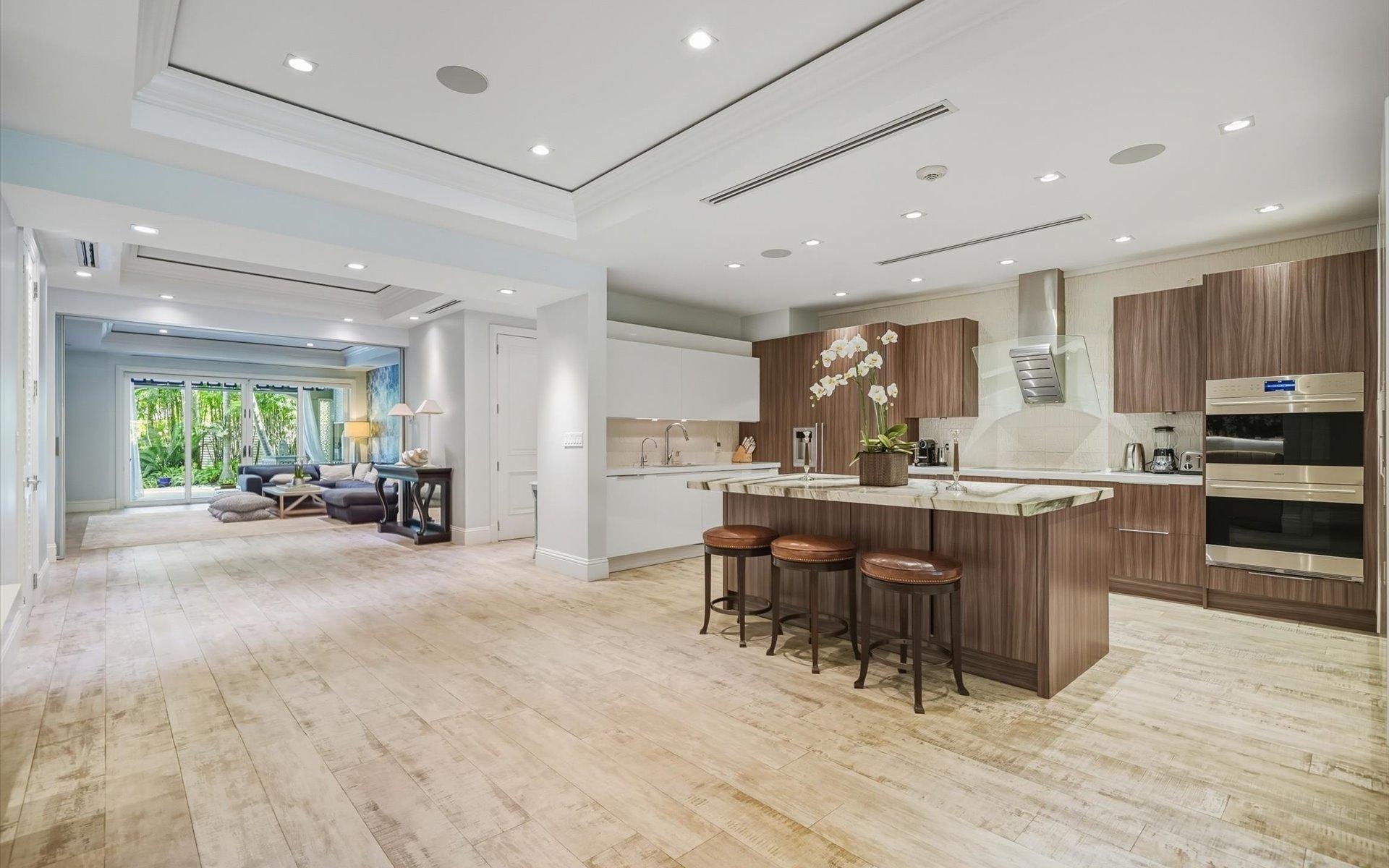 SUNNYSIDE CONDOMINIUMS Unit: 102 & 103